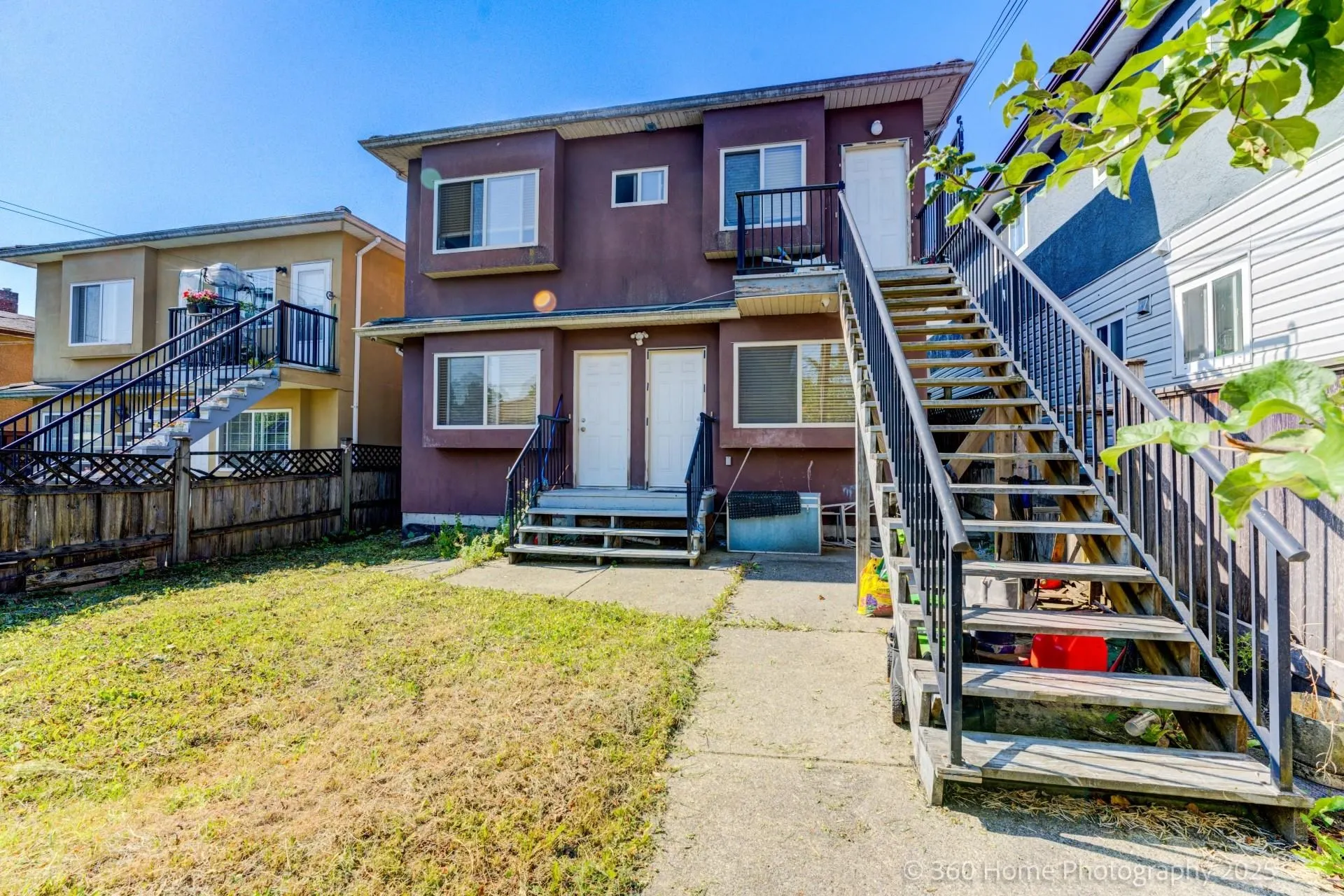 3345 Monmouth Avenue