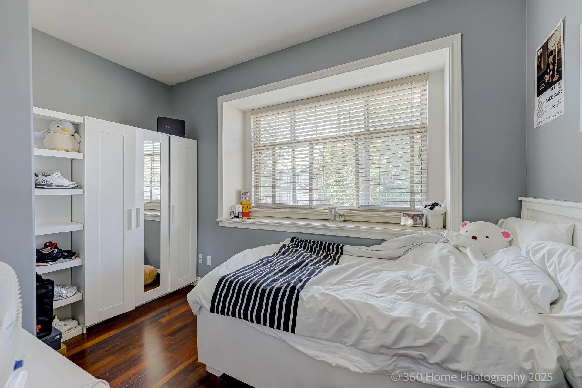 3345 Monmouth Avenue