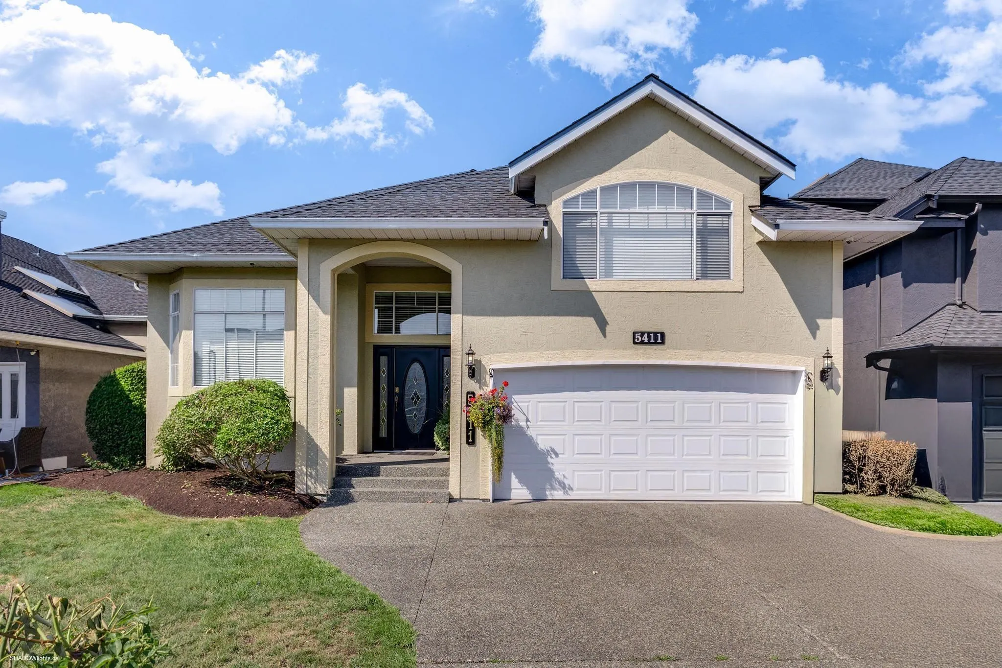 5411 Mccoll Crescent