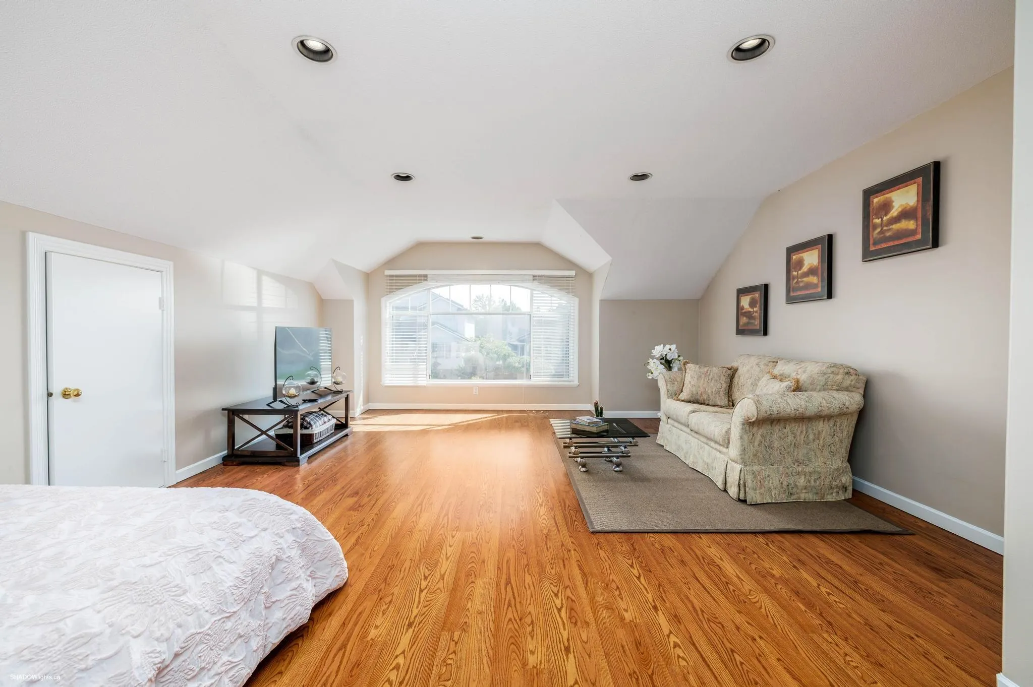 5411 Mccoll Crescent