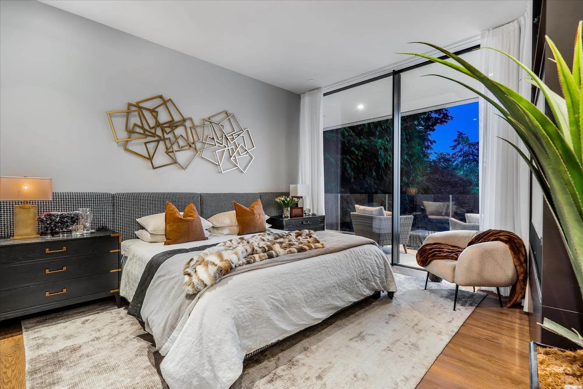 3478 Marine Drive