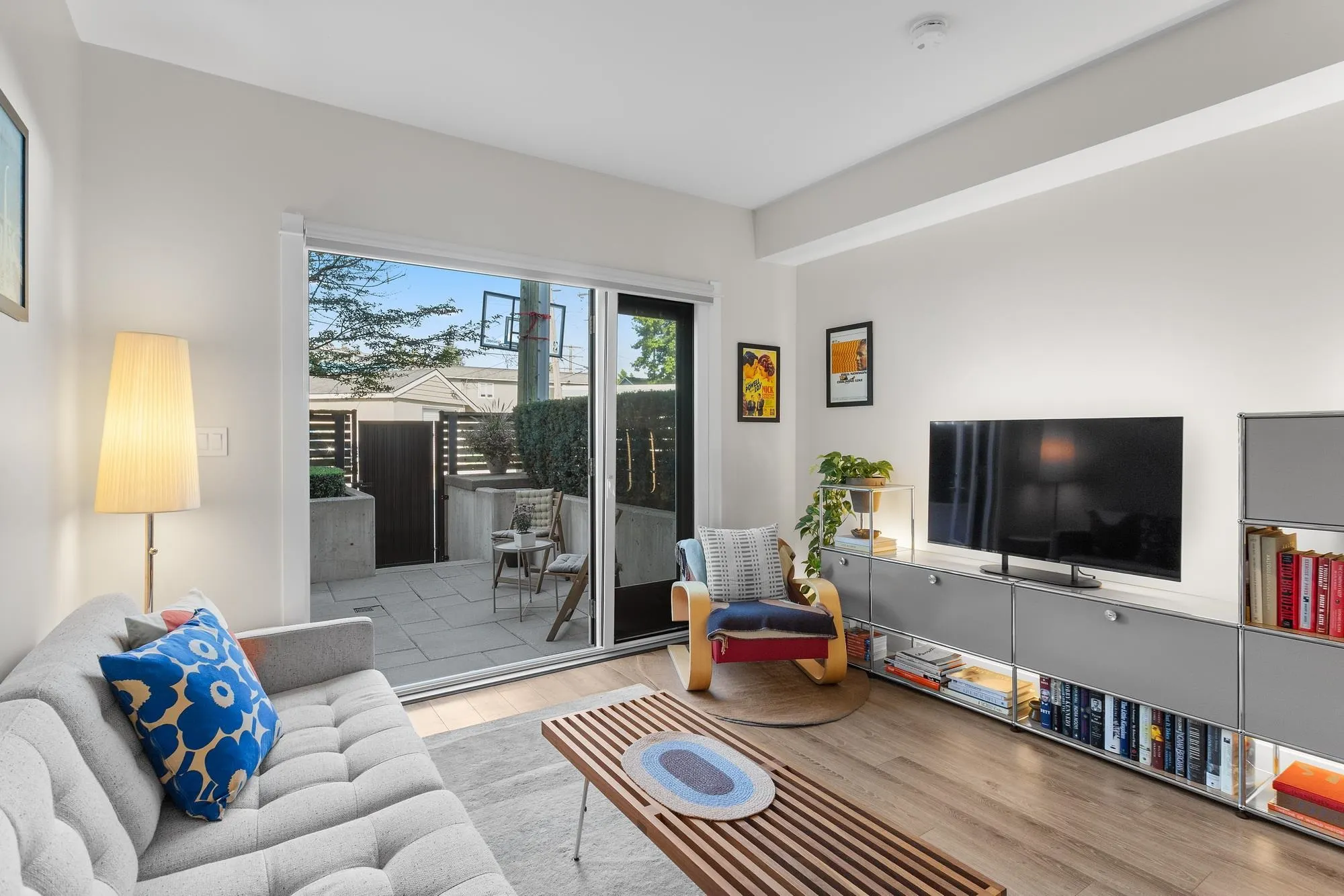 3439 Porter Street