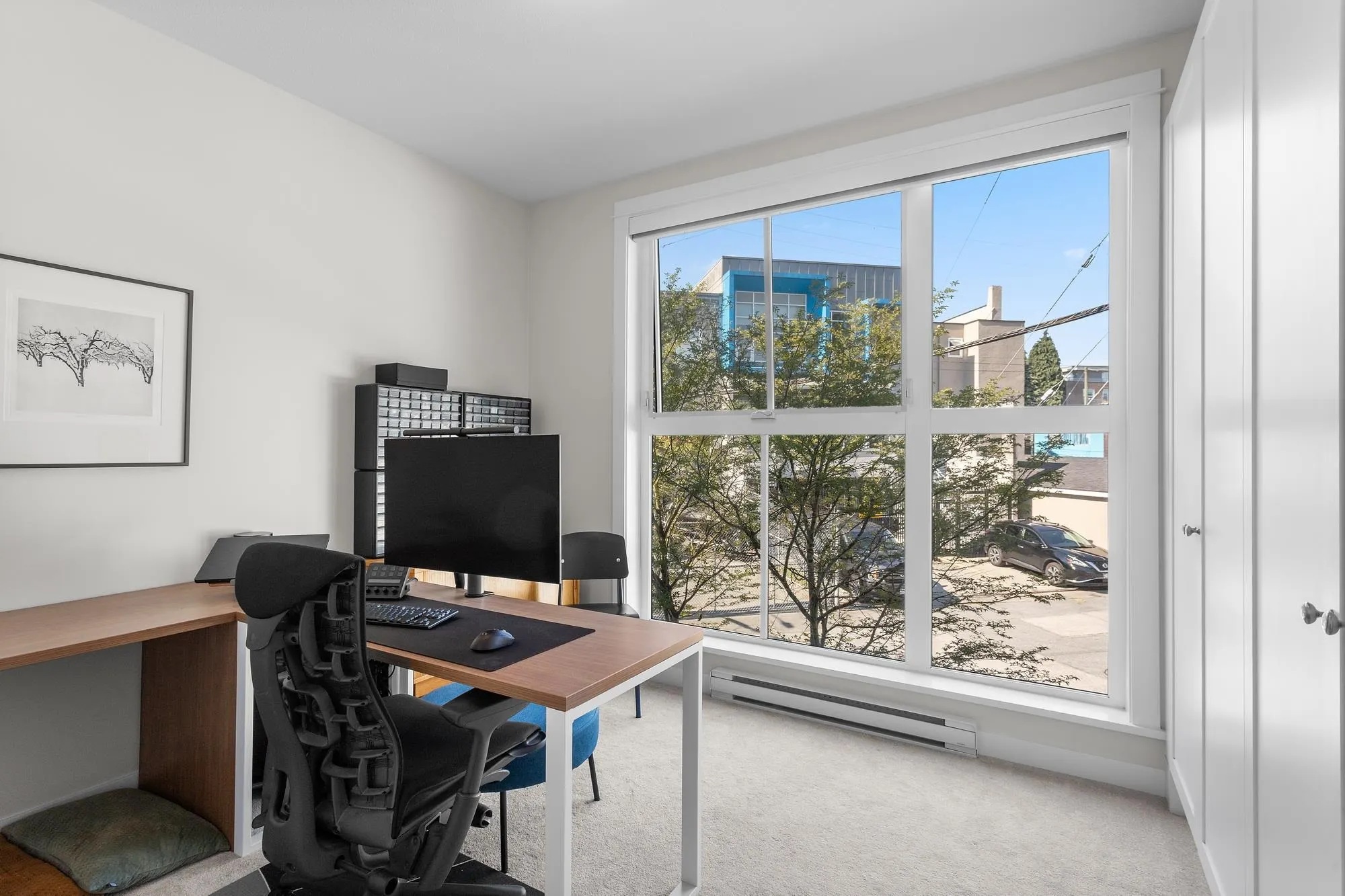 3439 Porter Street