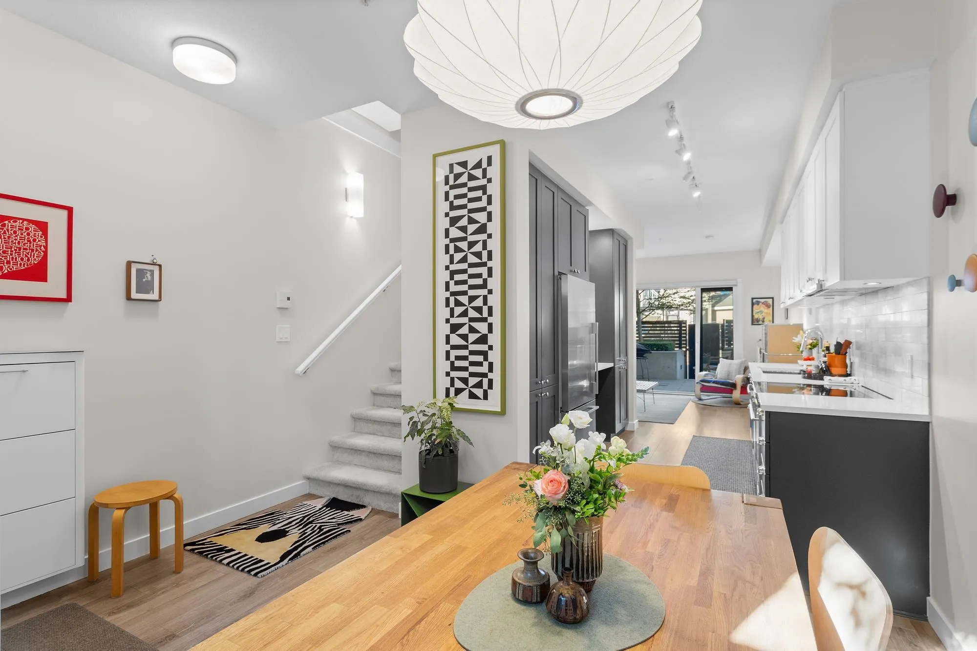 3439 Porter Street