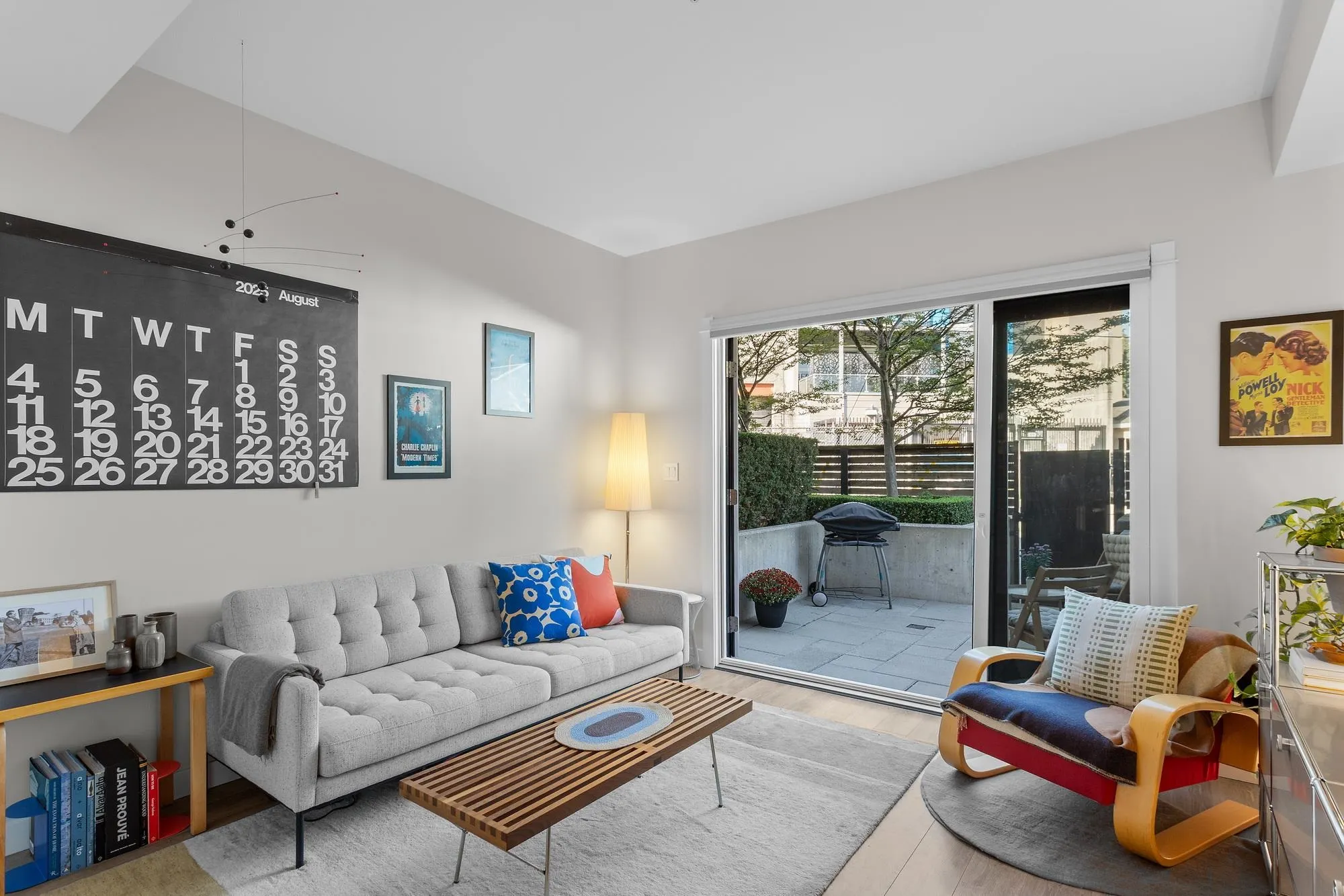 3439 Porter Street