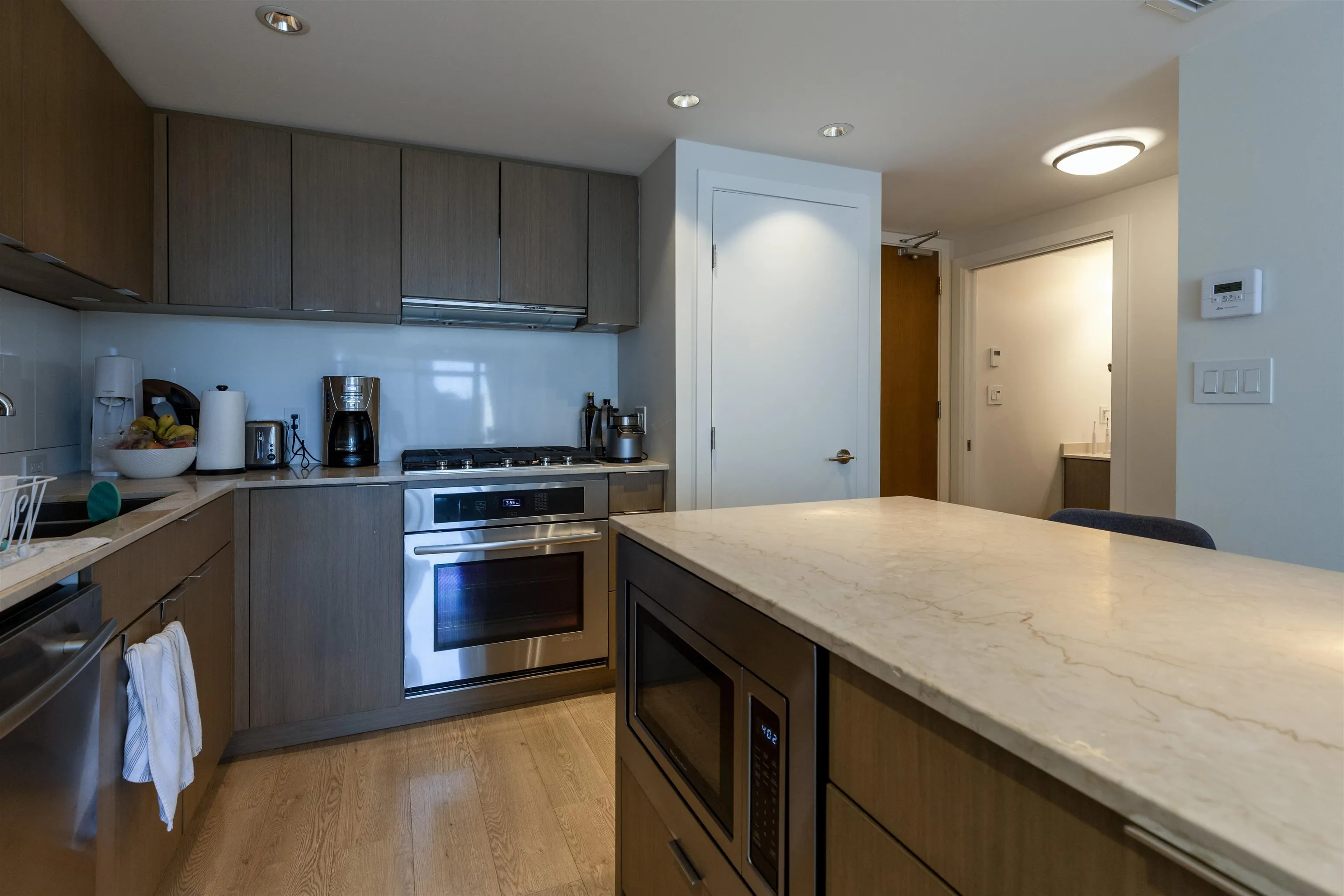 1206 111 E 1st Avenue