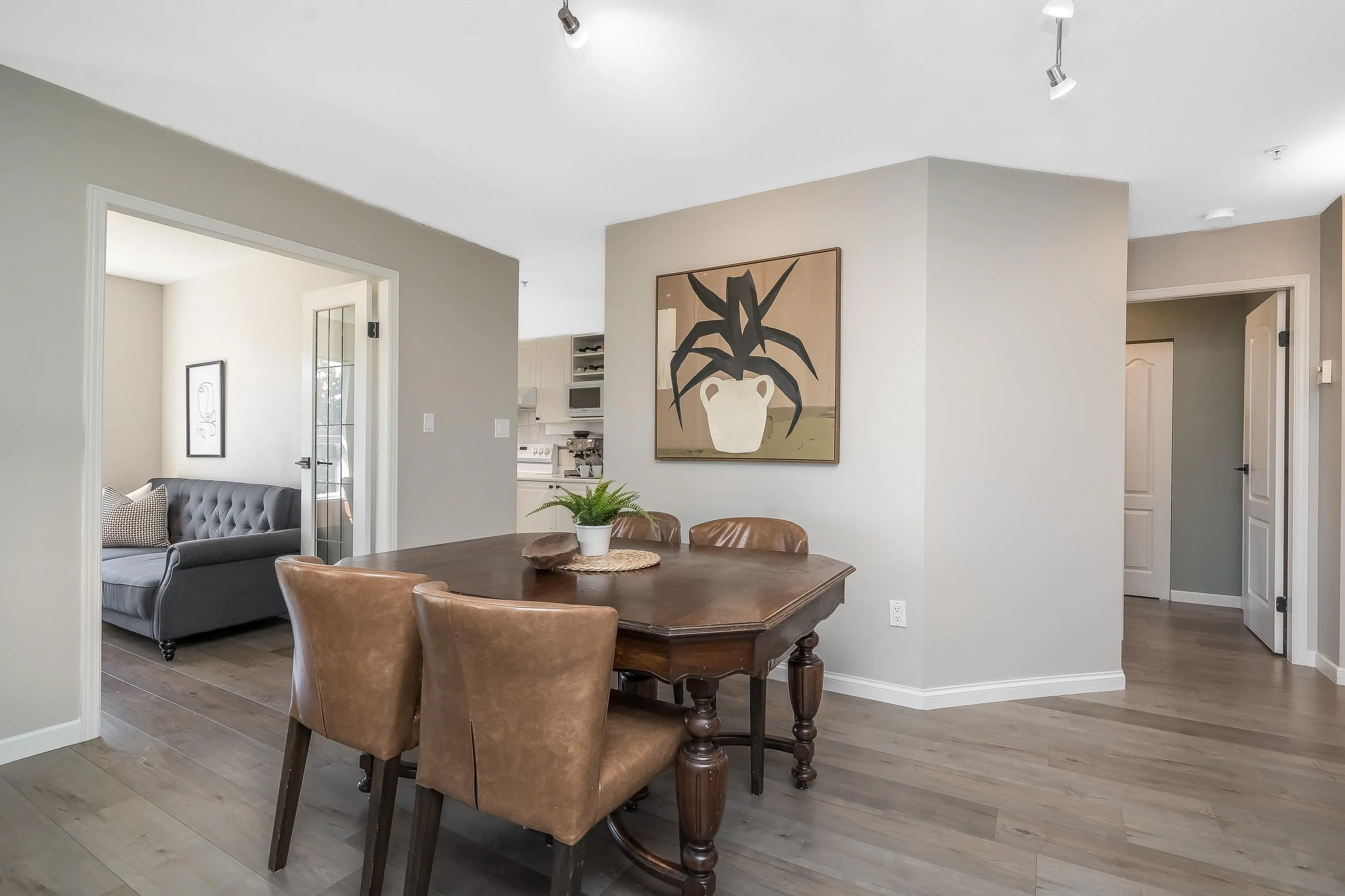 PH23 1588 Best Street