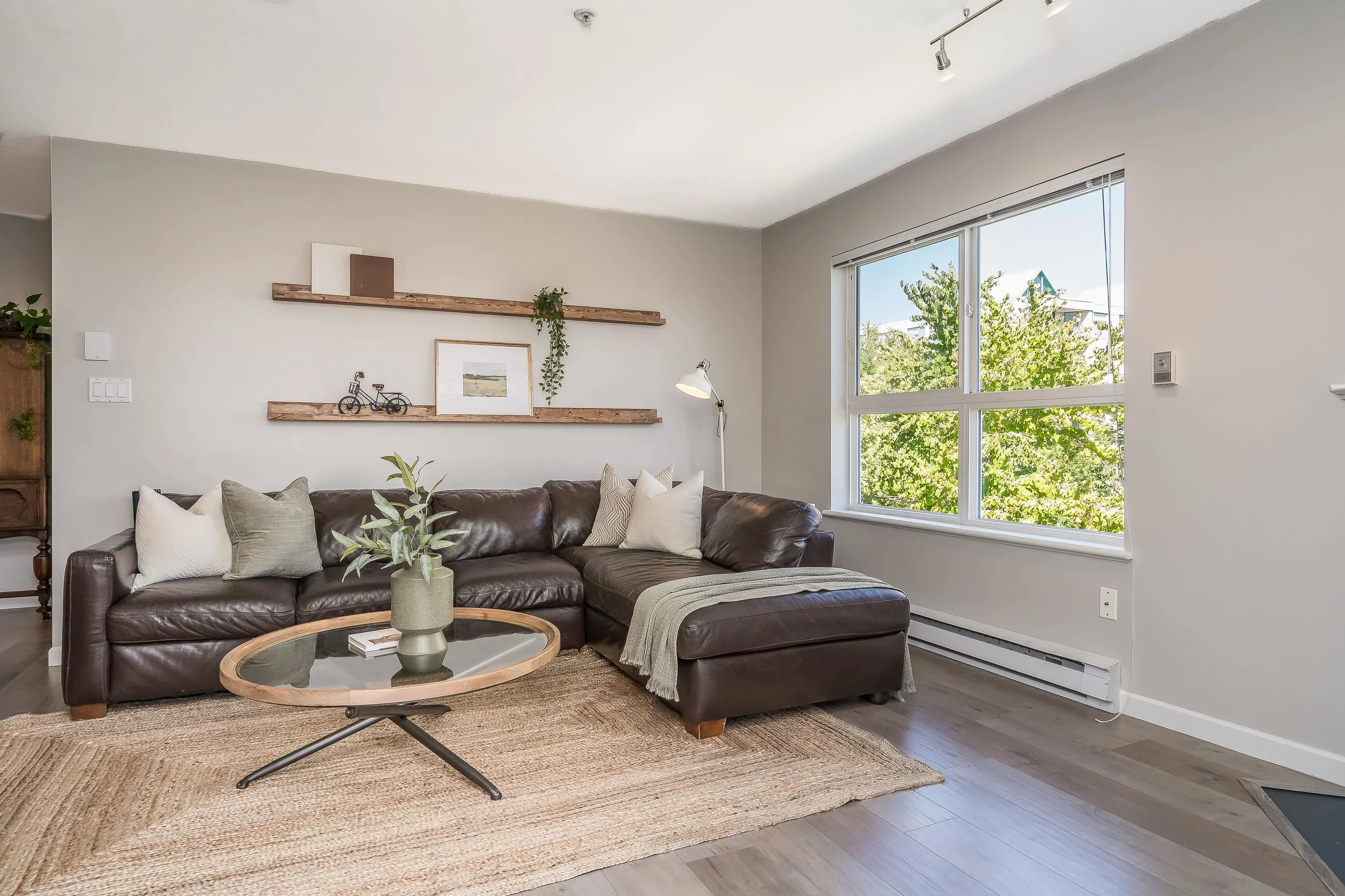 PH23 1588 Best Street