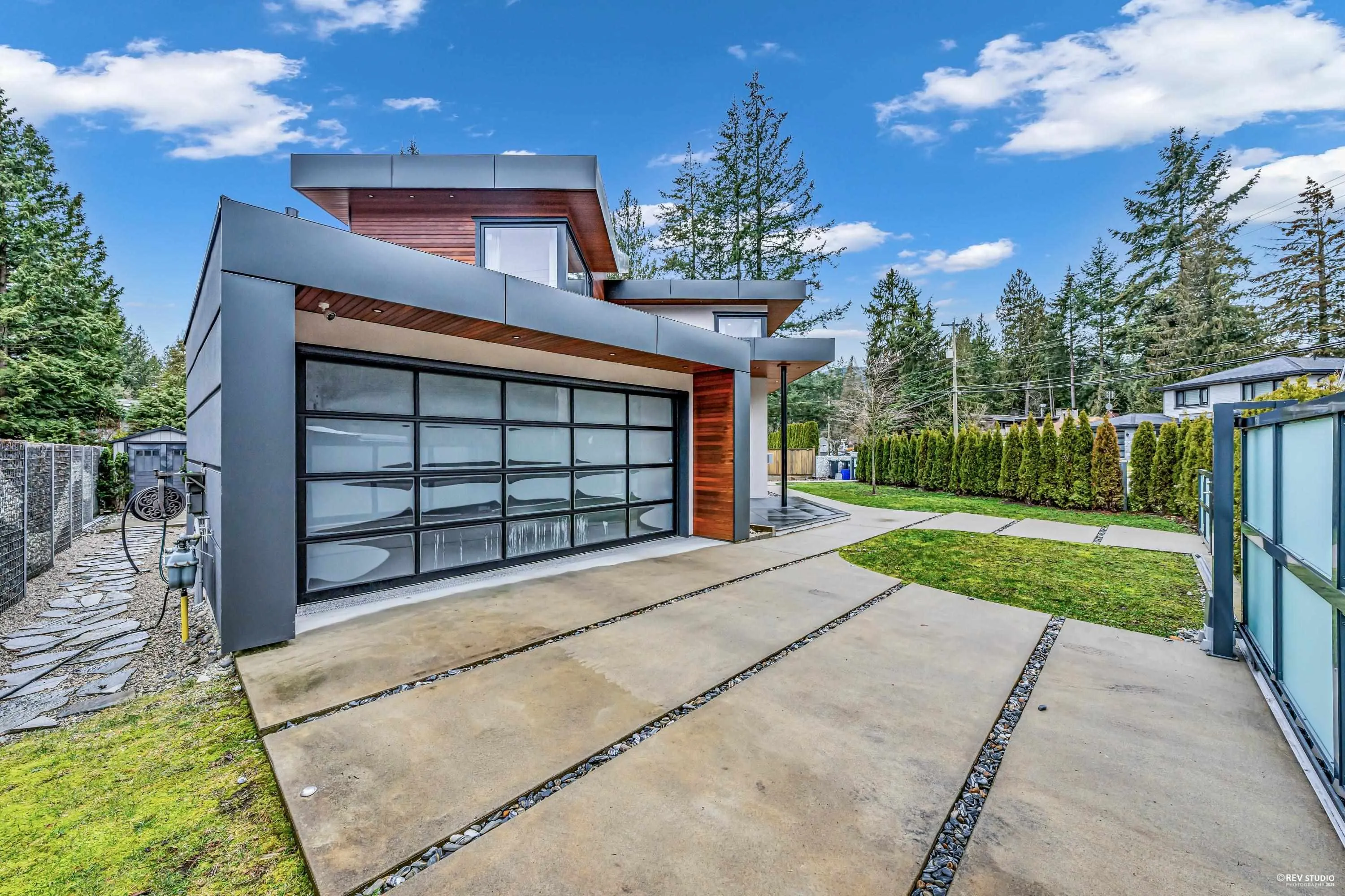 1075 Belvedere Drive