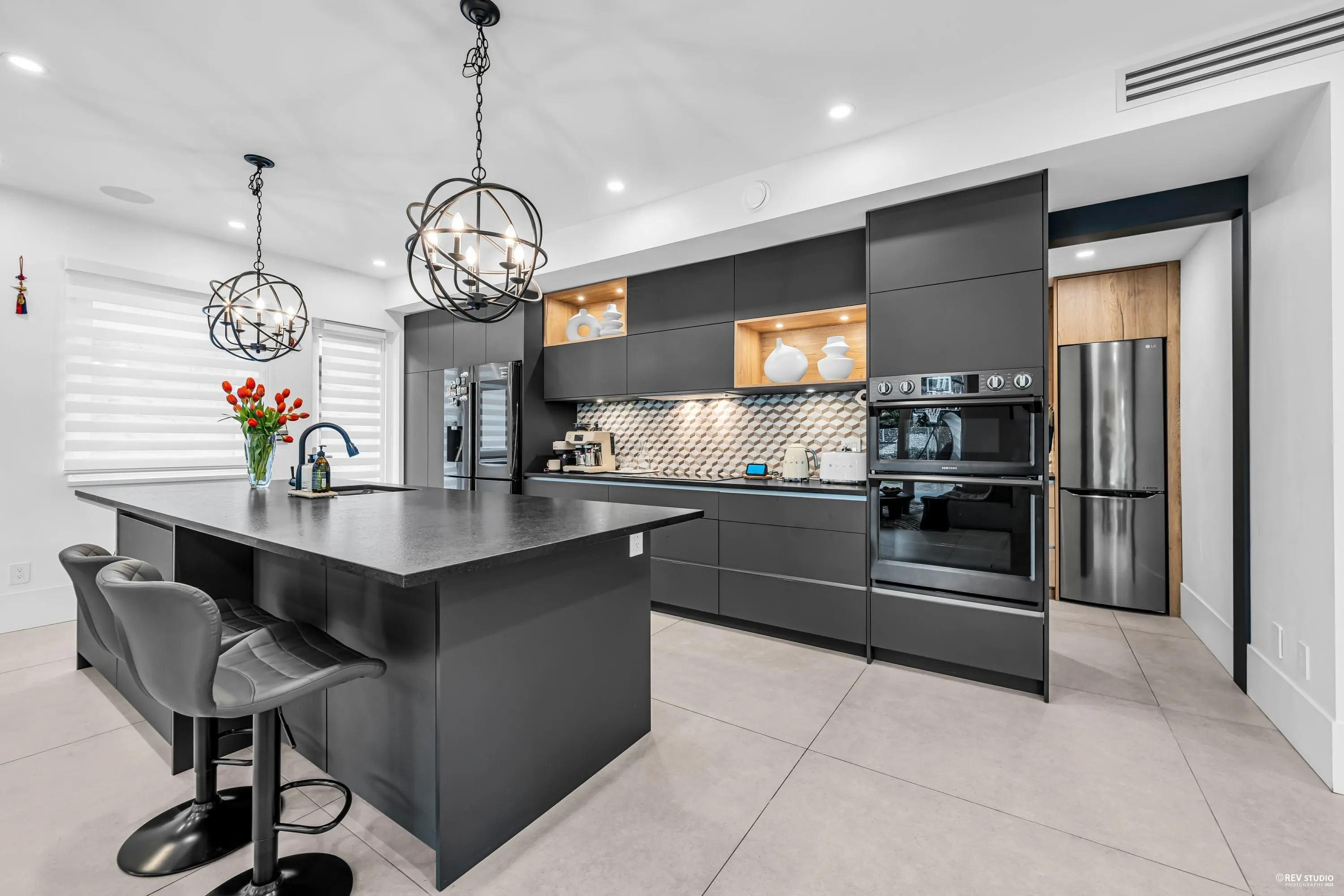 1075 Belvedere Drive