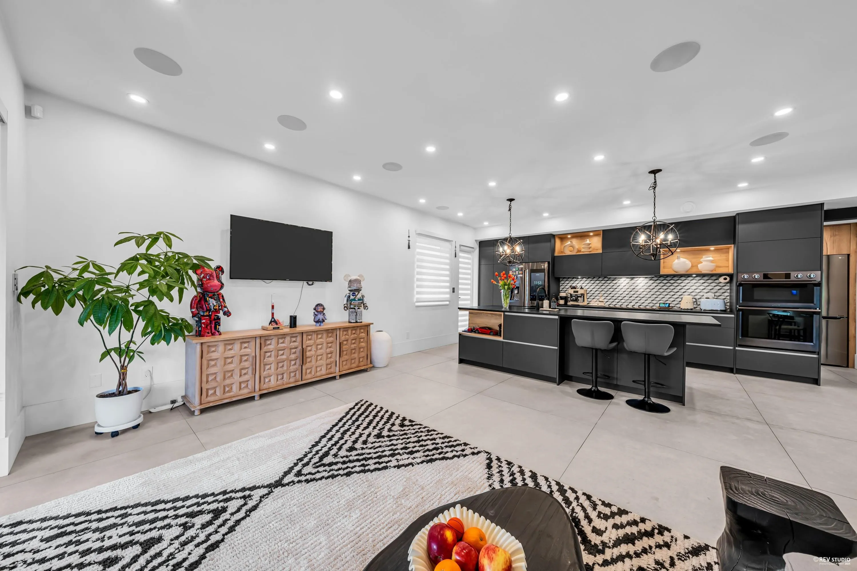 1075 Belvedere Drive