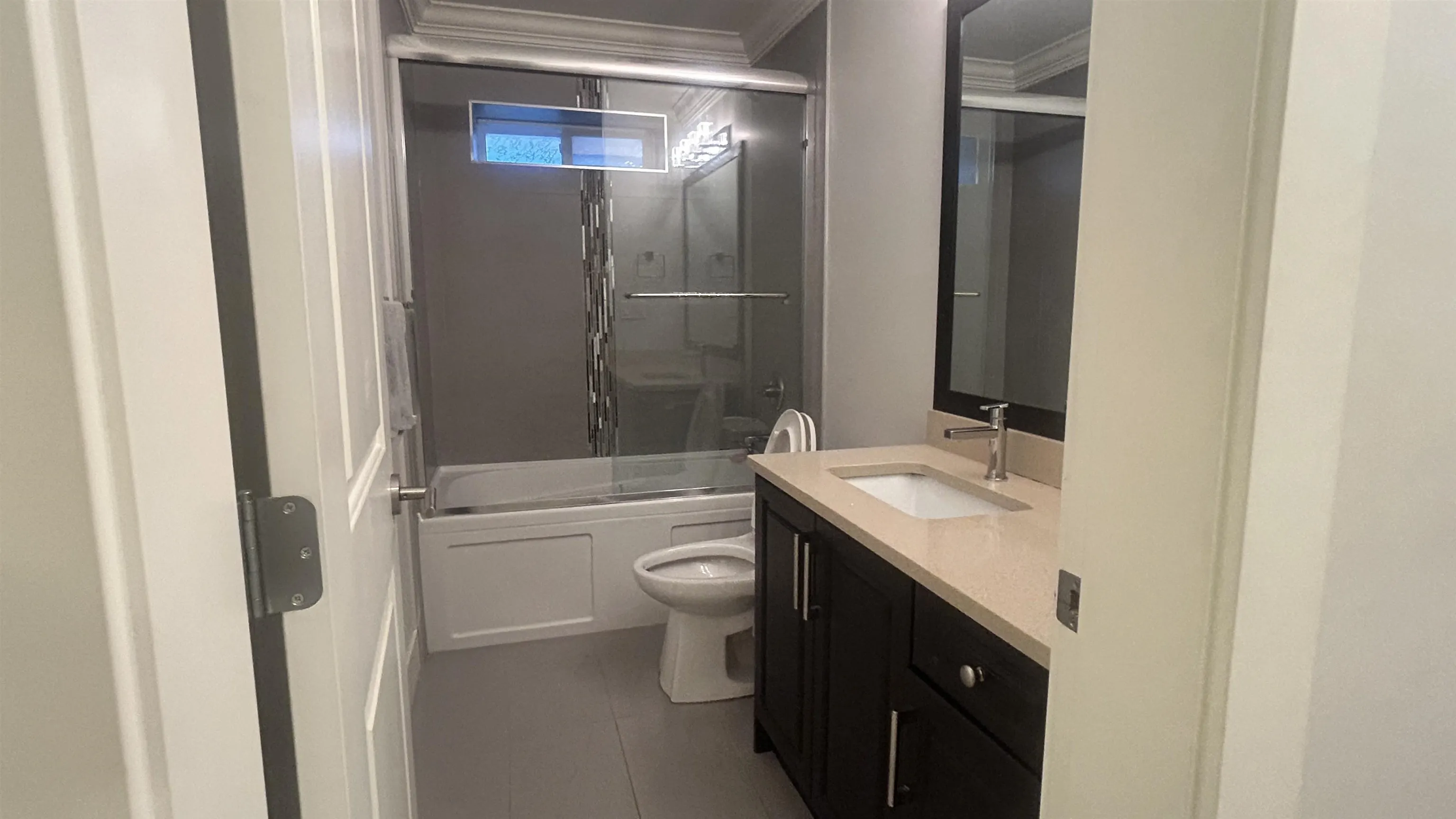 Bsmt - 1040 Walls Avenue