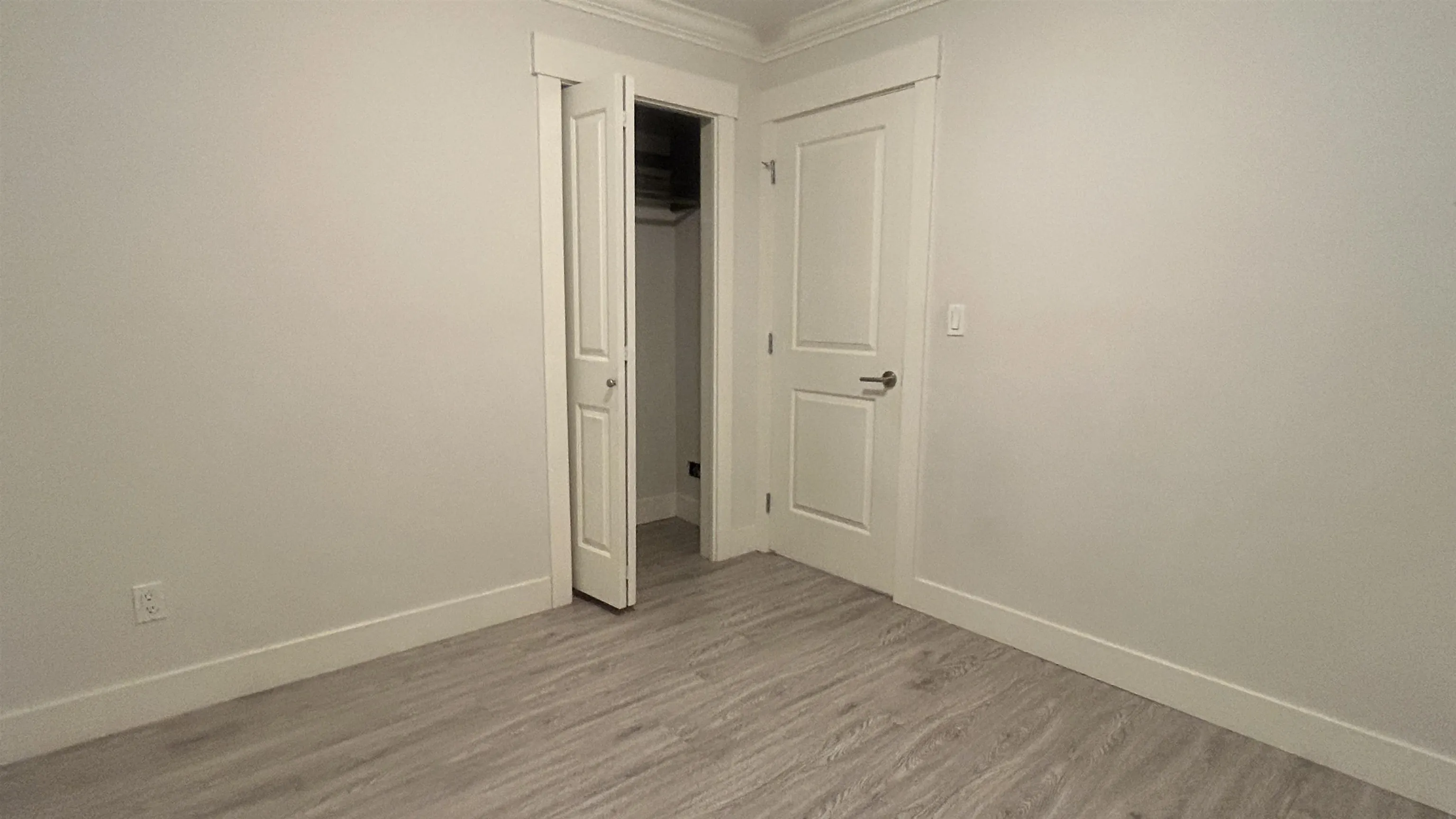 Bsmt - 1040 Walls Avenue