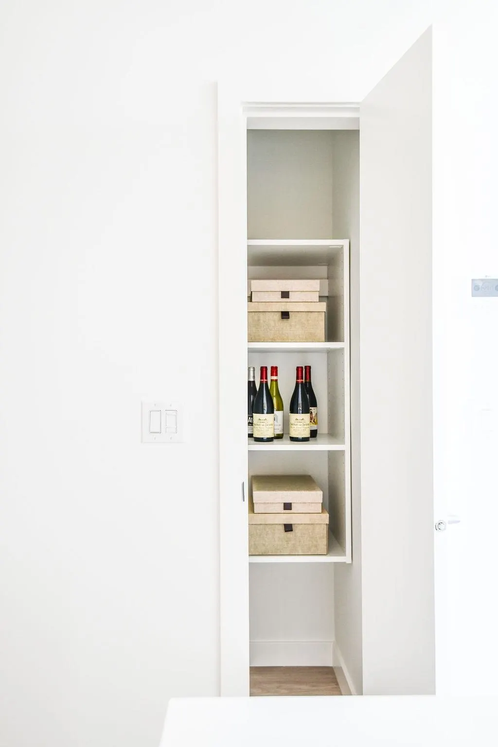 701 4988 Bennett Street