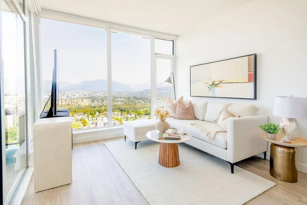 701 4988 Bennett Street