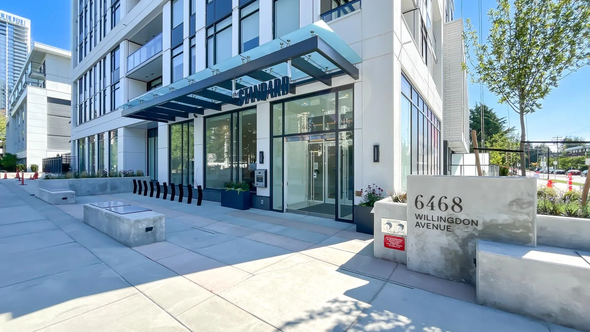 2406 6468 Willingdon Avenue