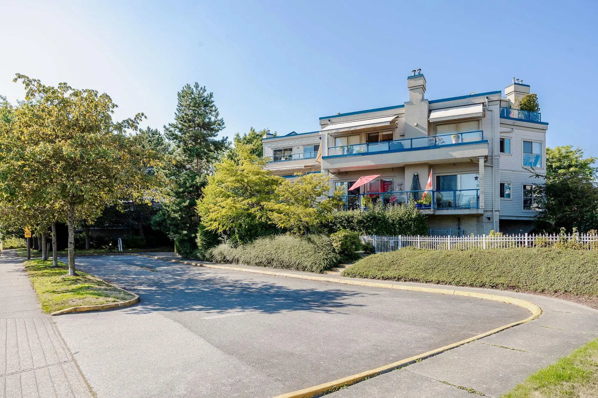 112 4743 W River Road