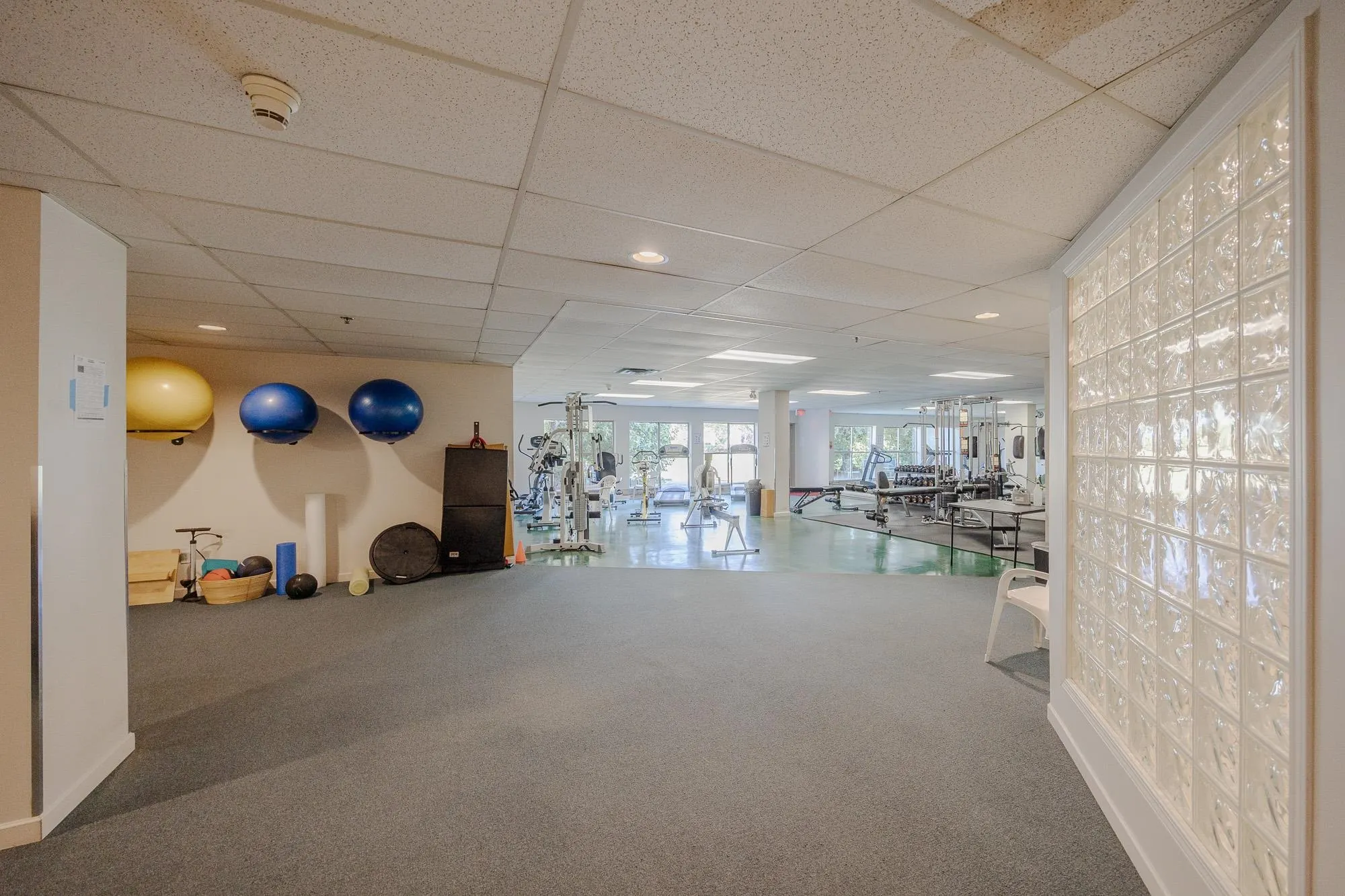 112 4743 W River Road