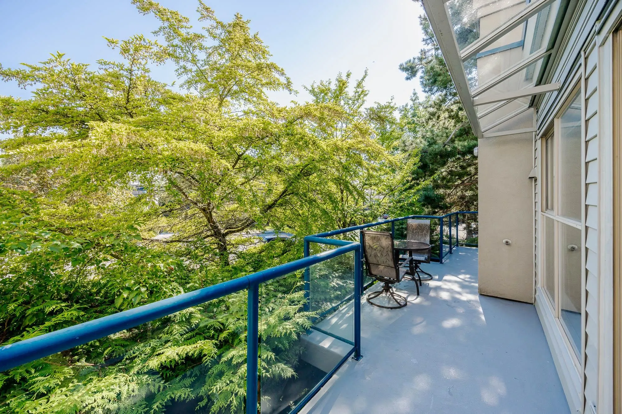 112 4743 W River Road
