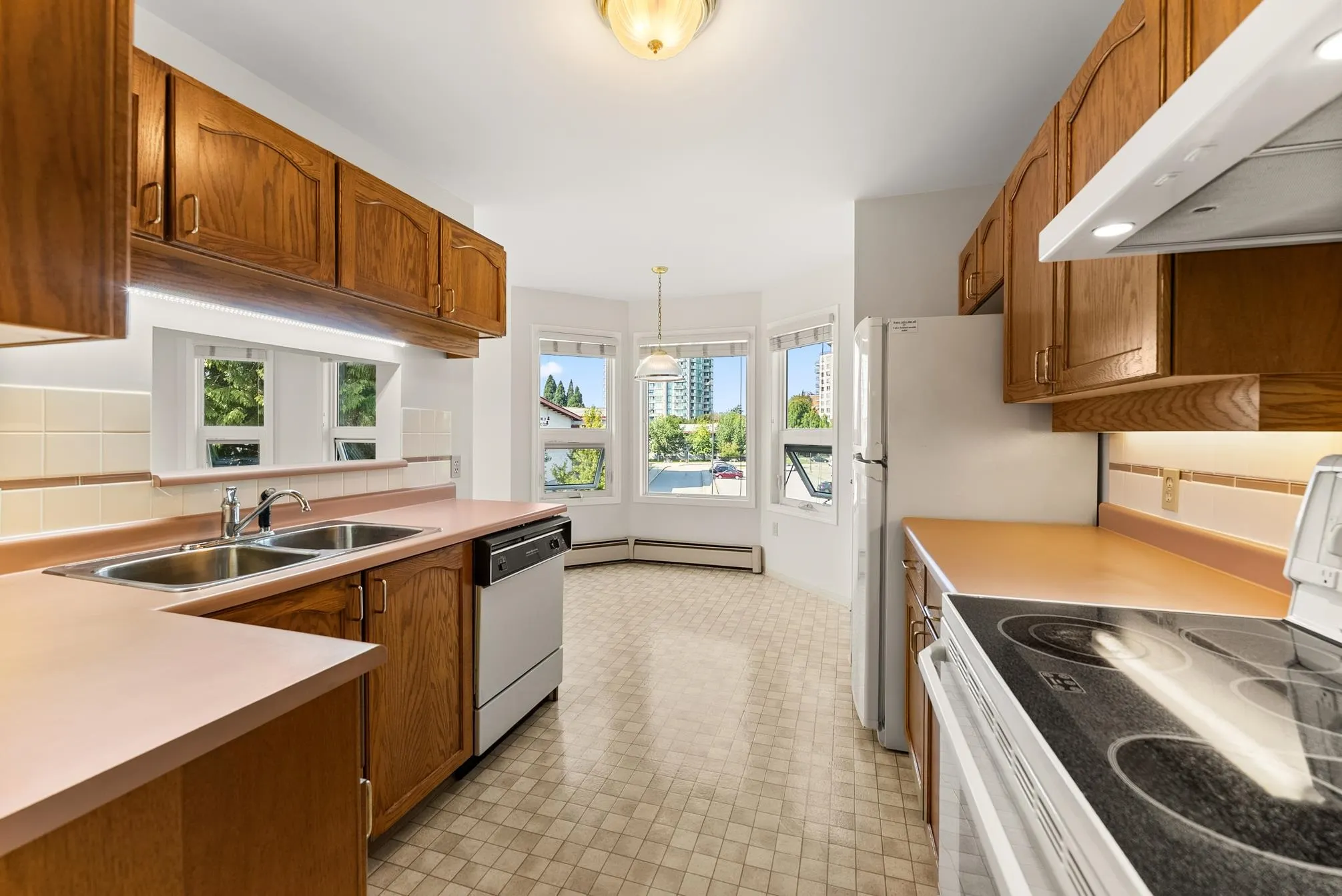 211 7251 Minoru Boulevard