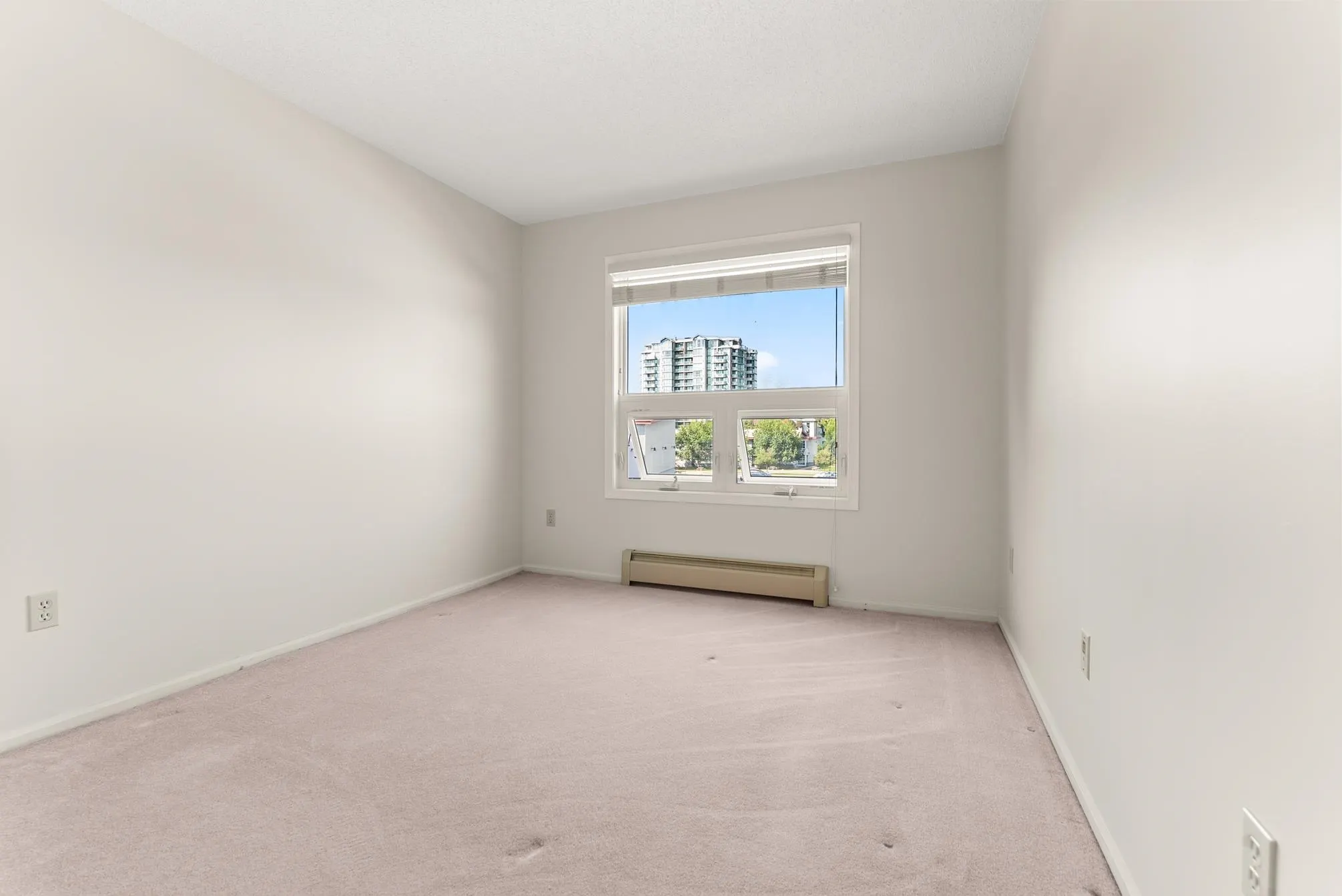 211 7251 Minoru Boulevard