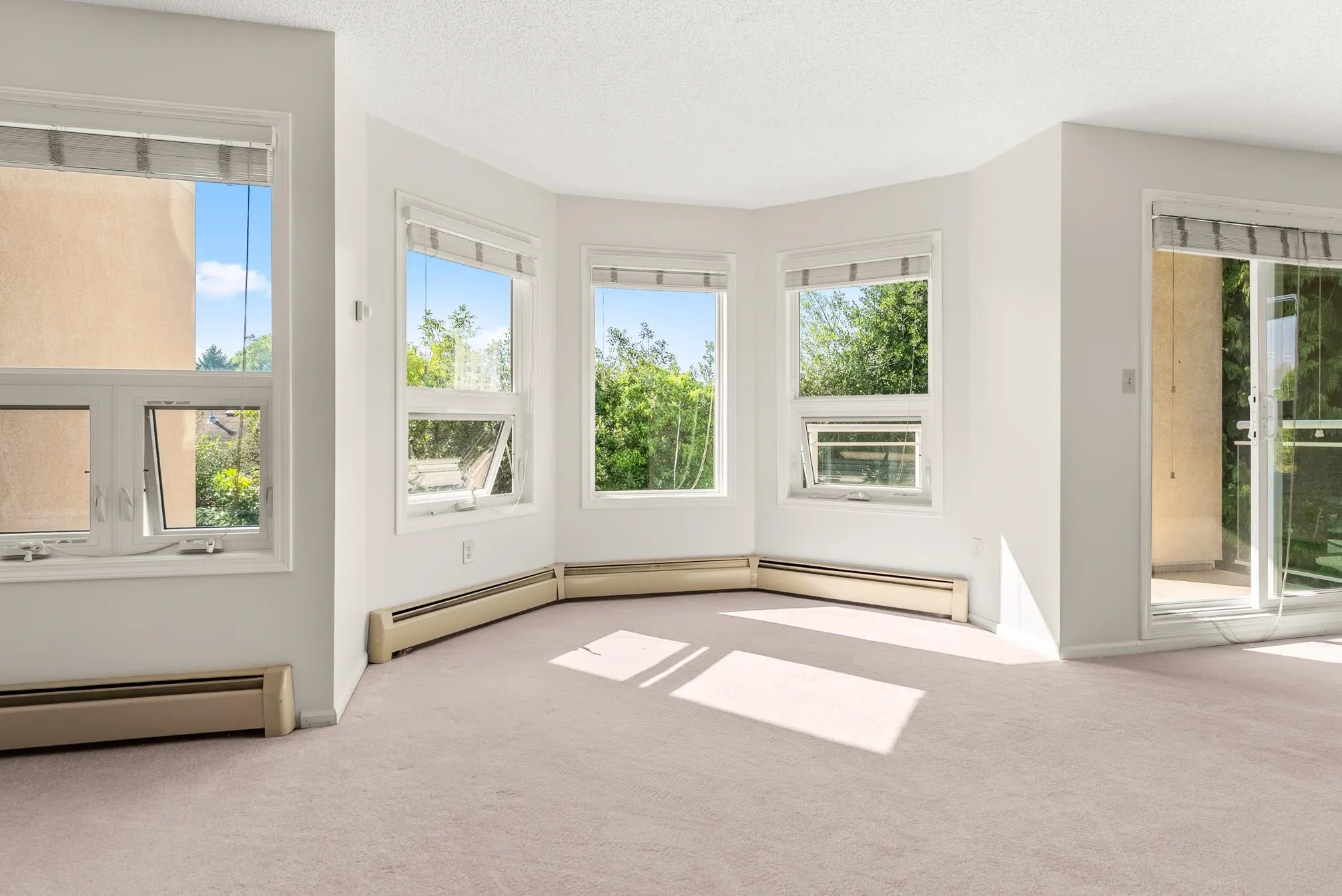 211 7251 Minoru Boulevard