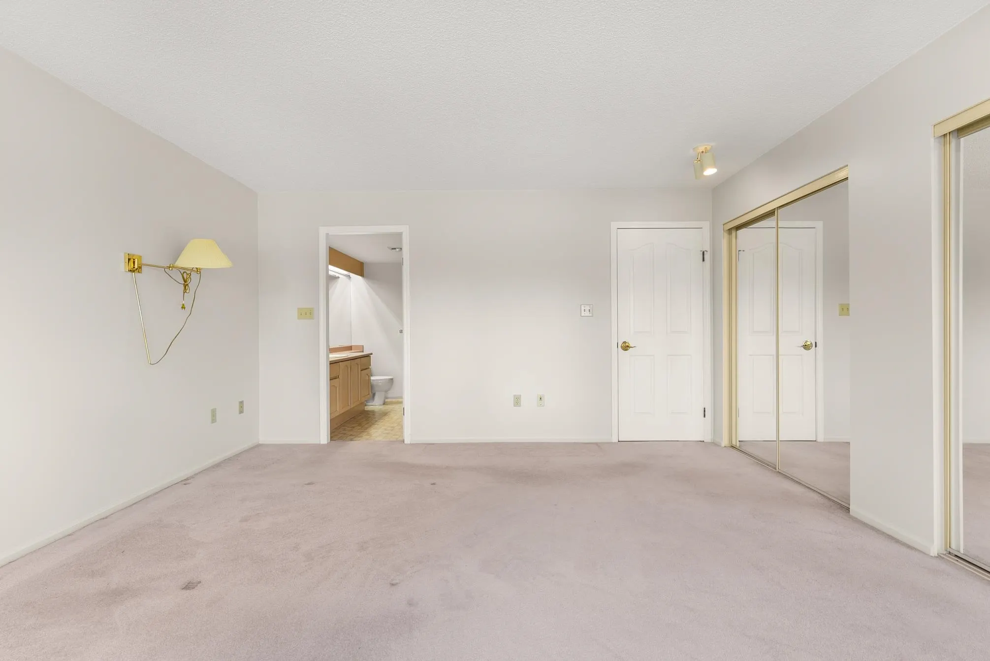 211 7251 Minoru Boulevard
