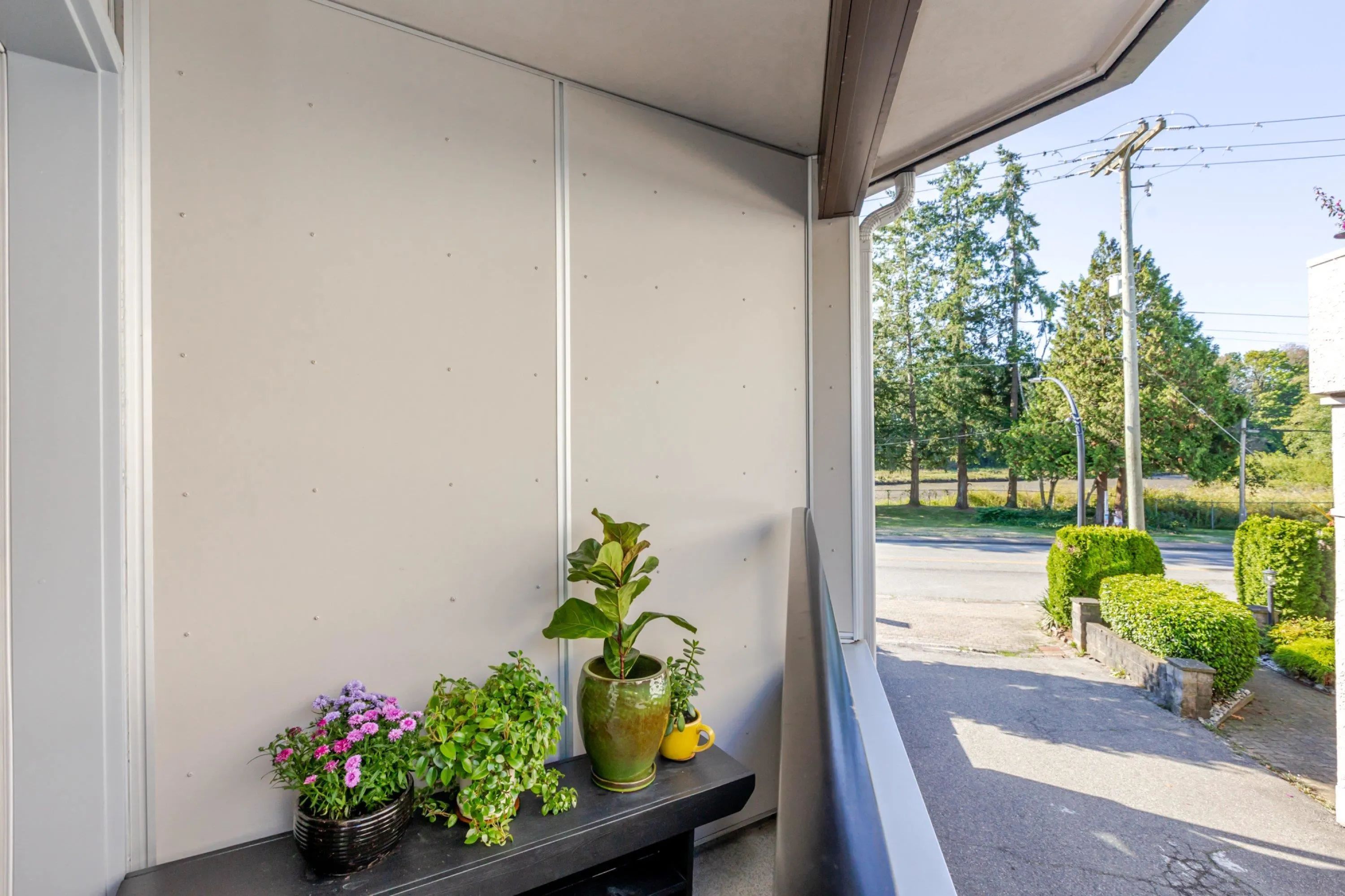 3 15989 Marine Drive