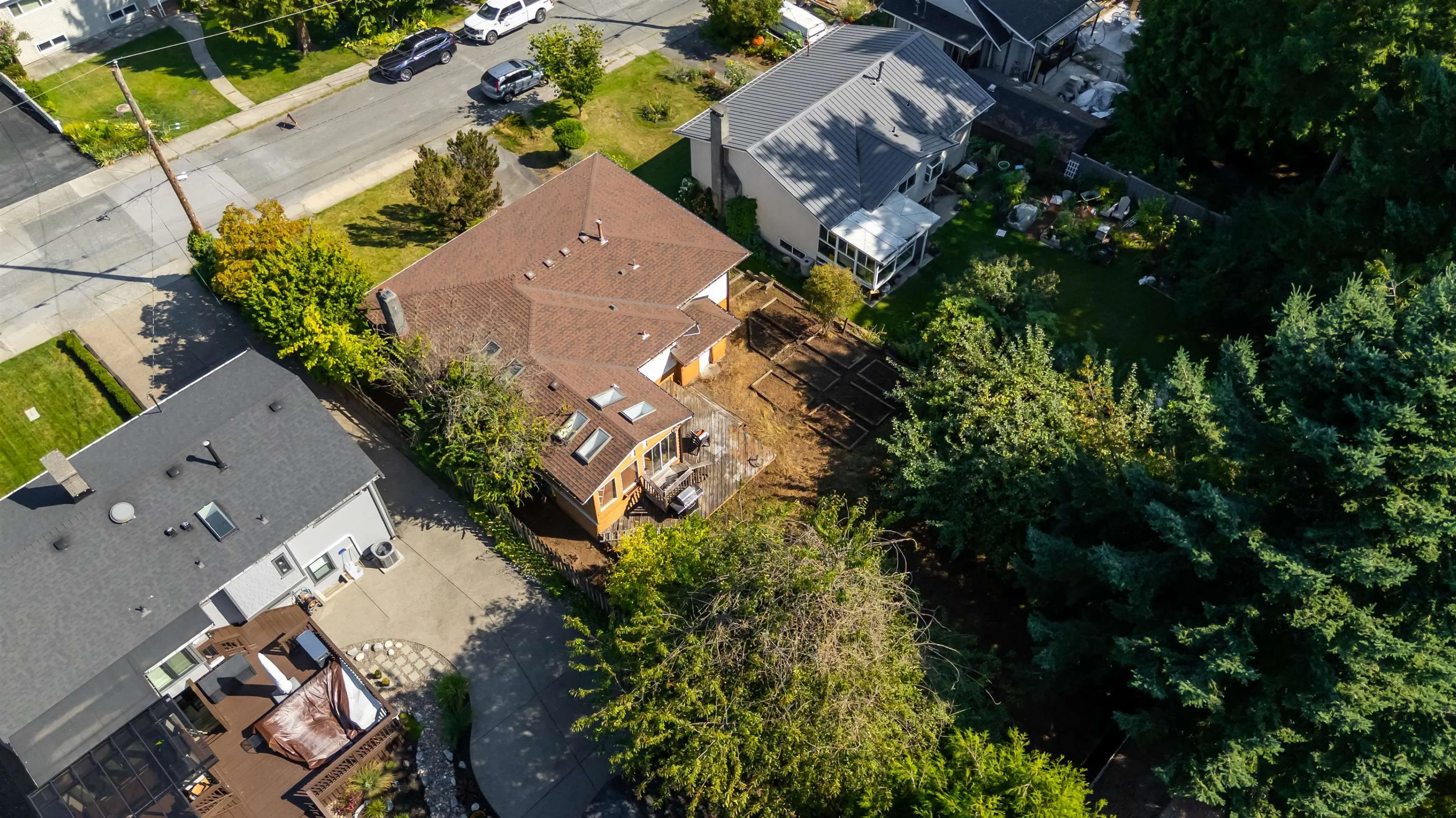 320 Hoult Street