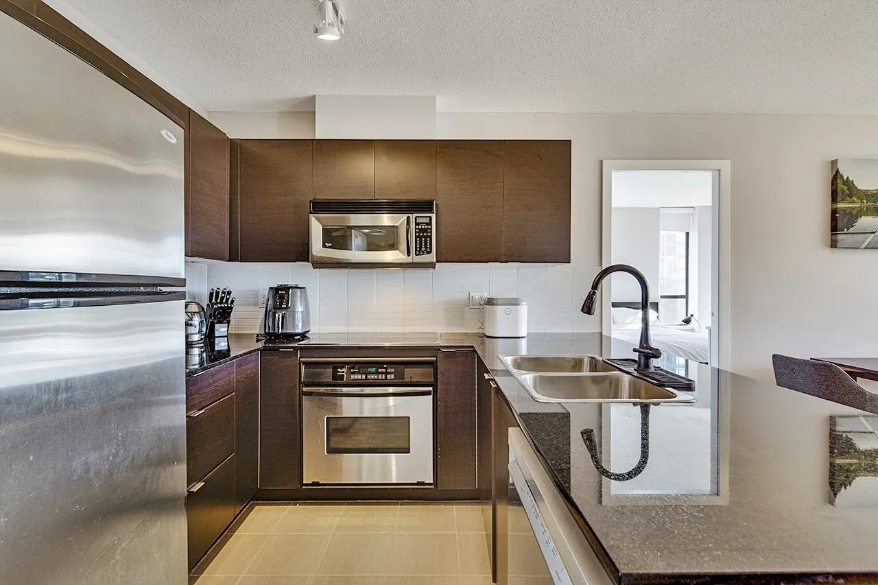 806 4178 Dawson Street