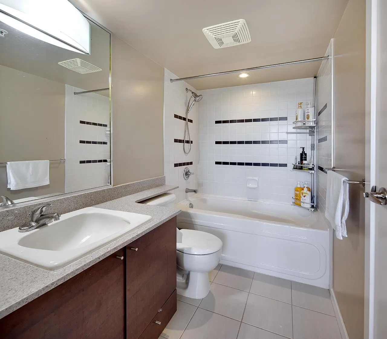 806 4178 Dawson Street