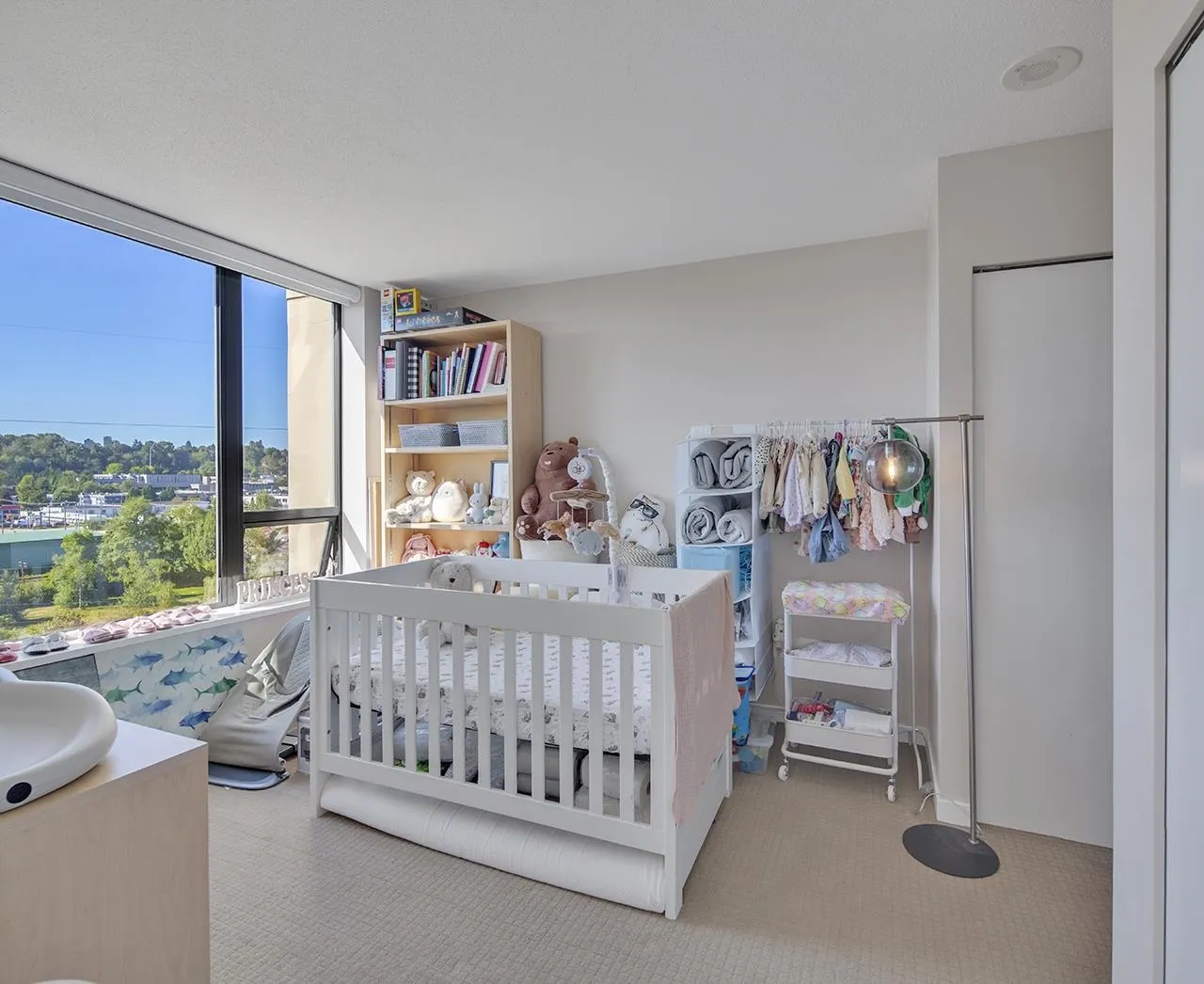 806 4178 Dawson Street