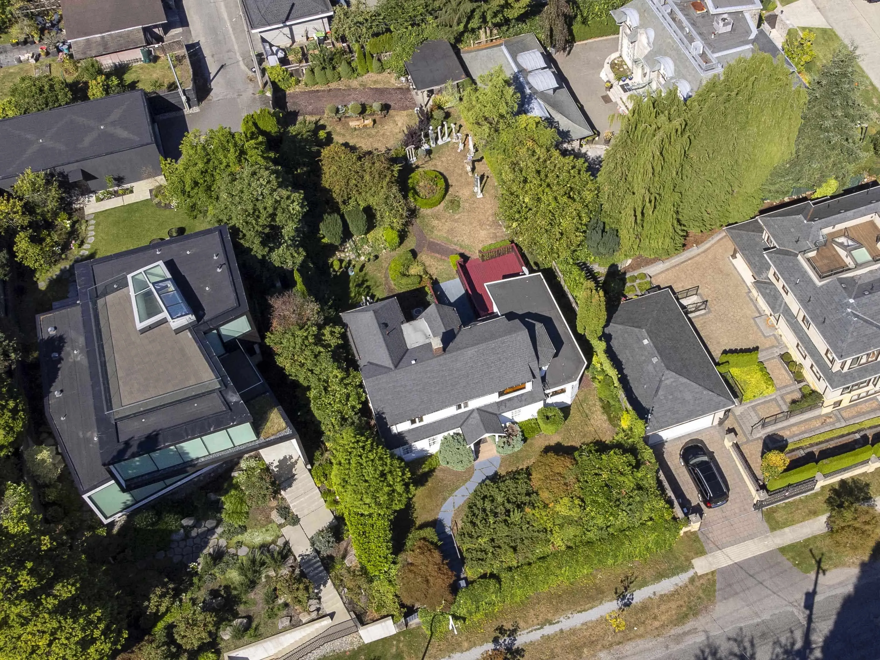 1937 Tolmie Street