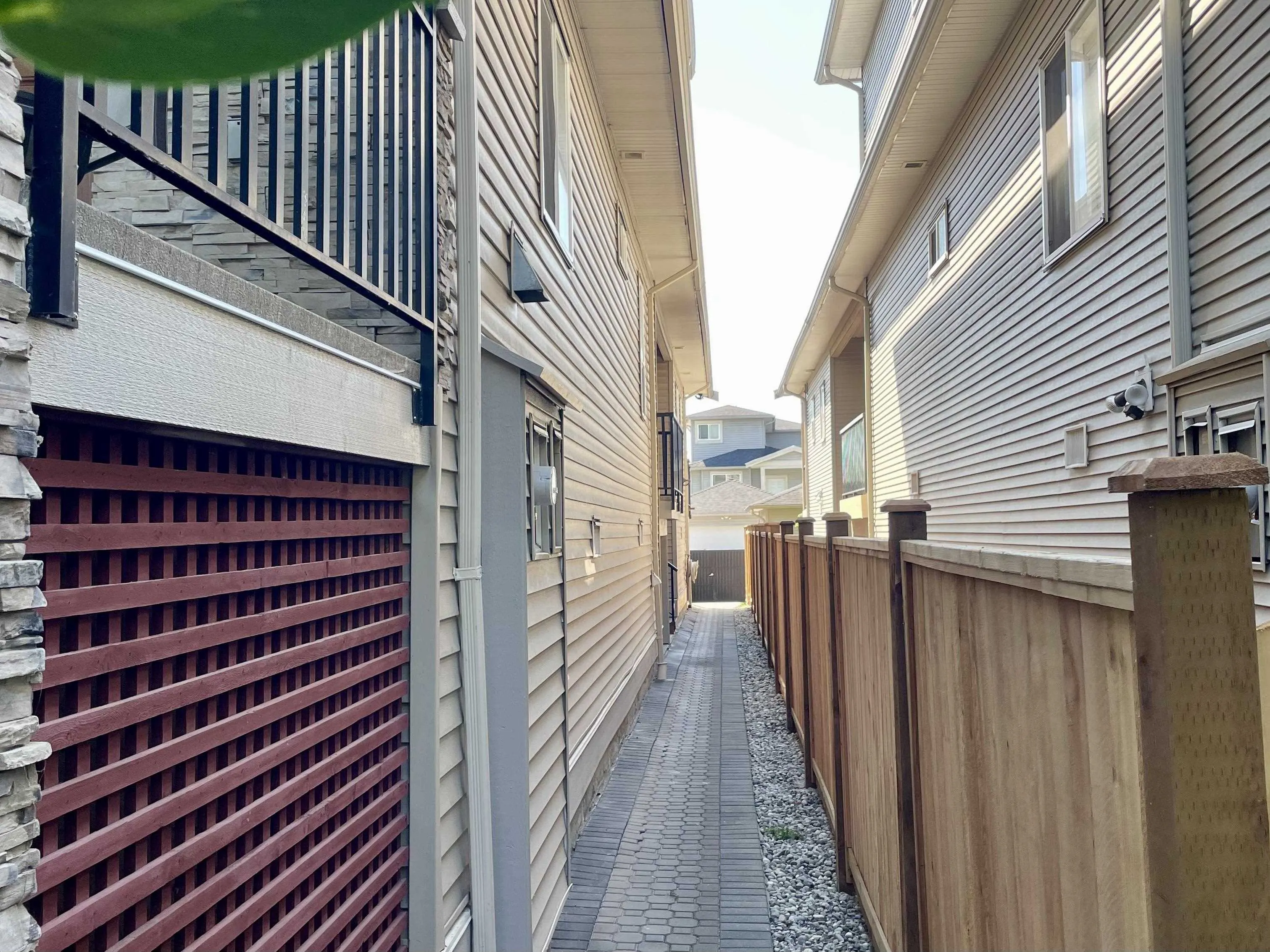 208 Hume Street