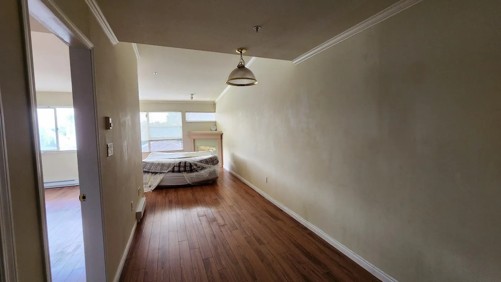 423 2238 Kingsway