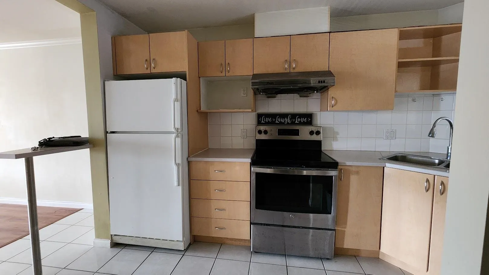 423 2238 Kingsway