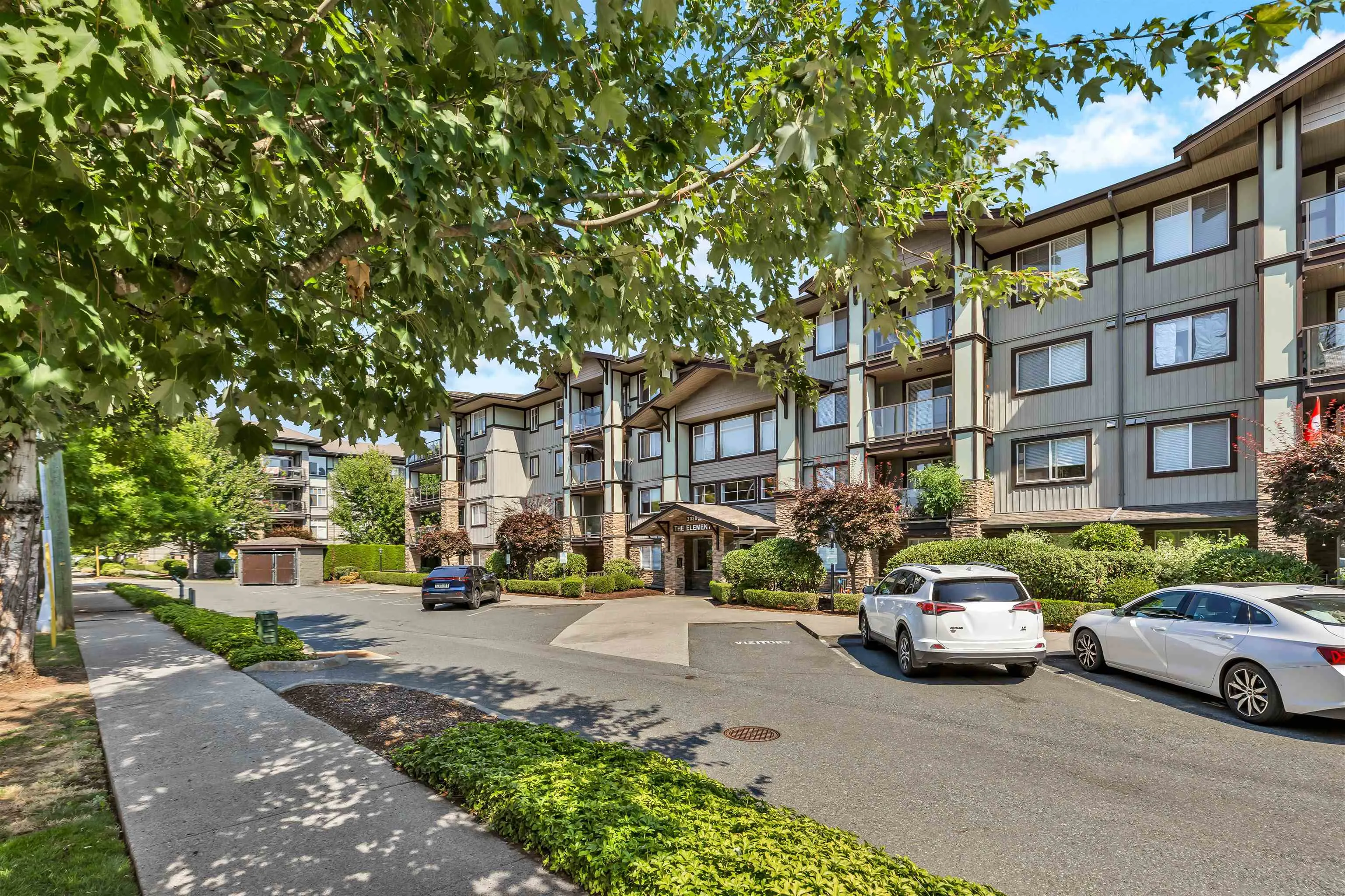 108 2038 Sandalwood Crescent