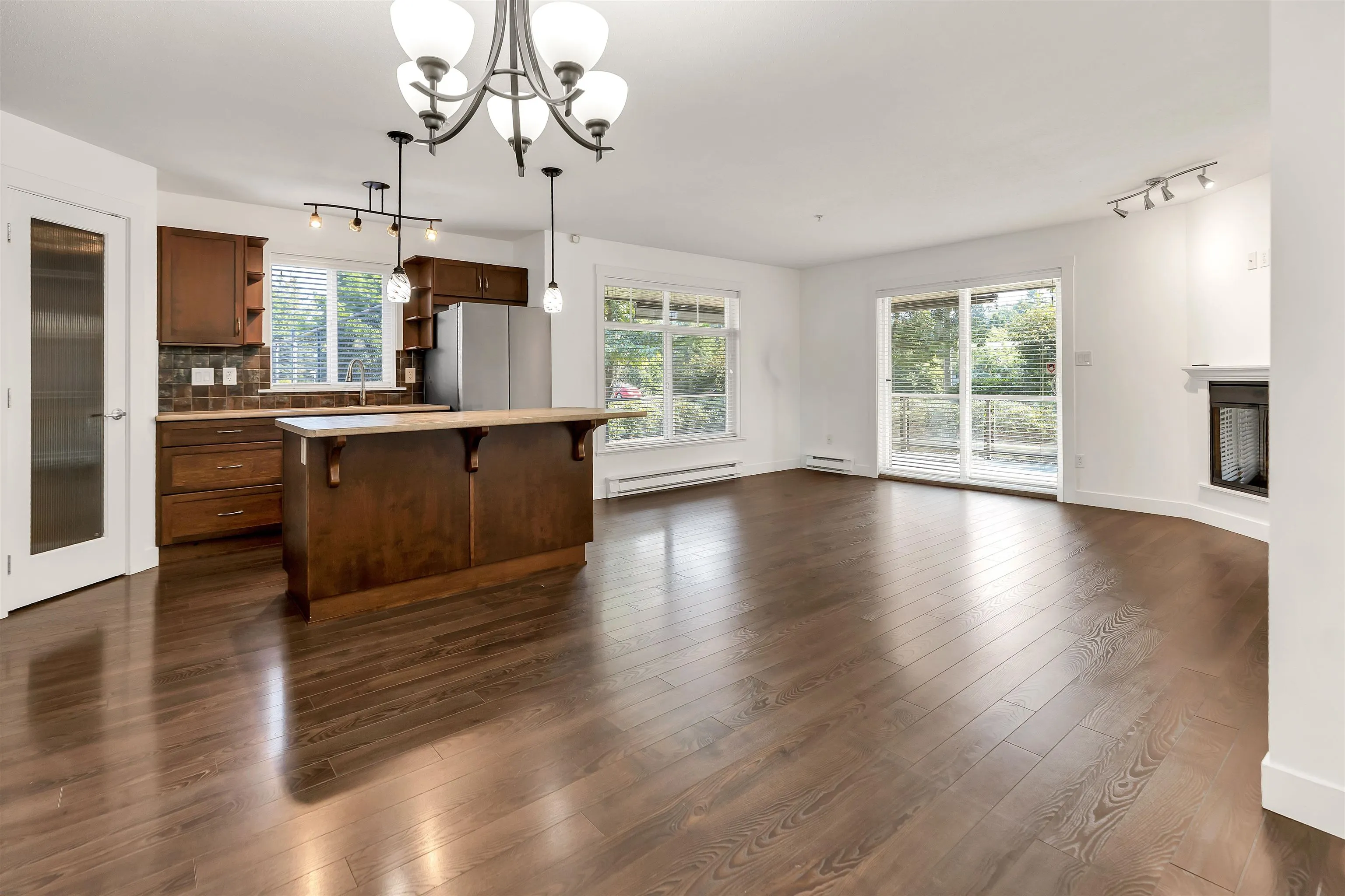 108 2038 Sandalwood Crescent