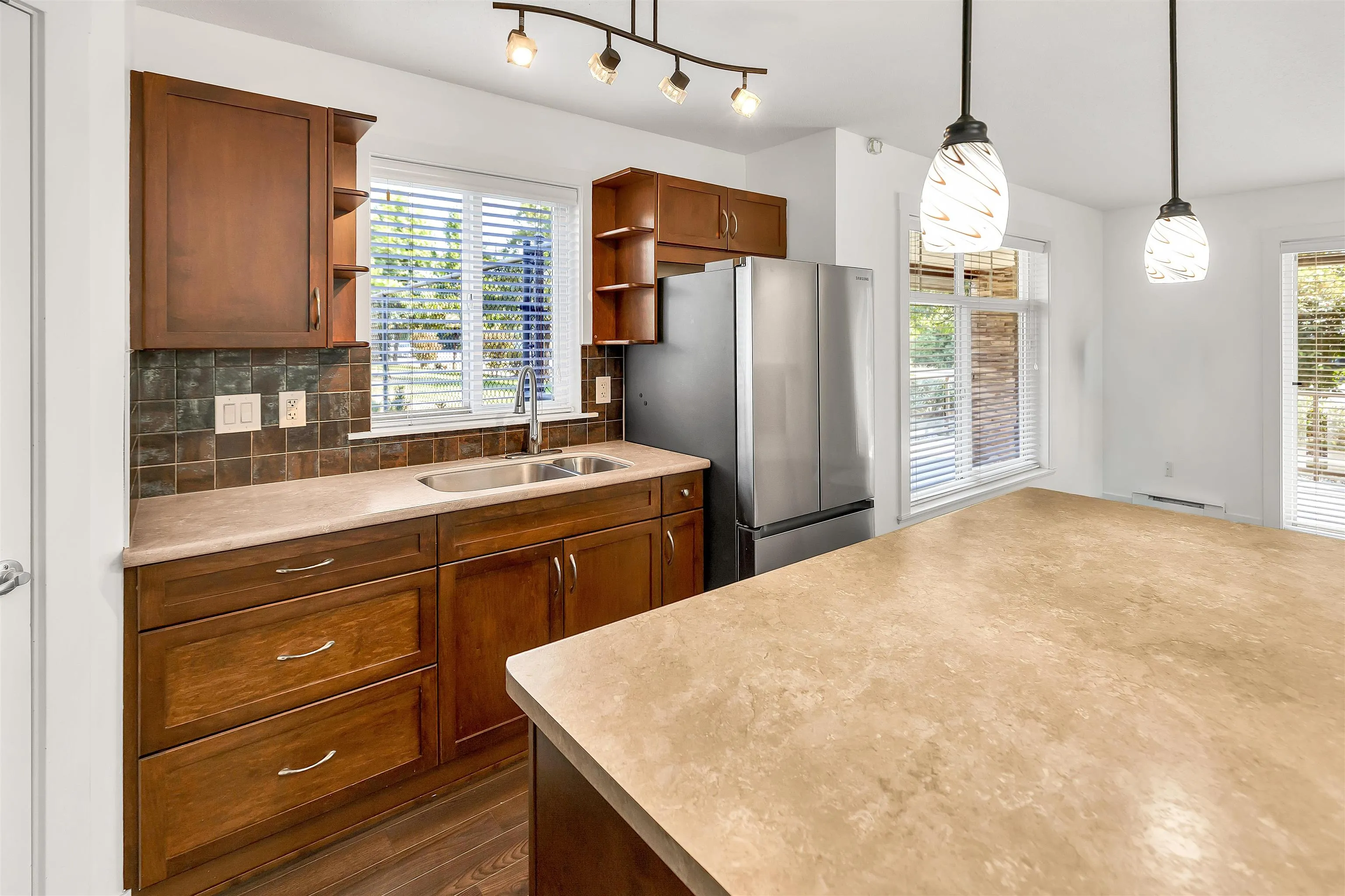 108 2038 Sandalwood Crescent