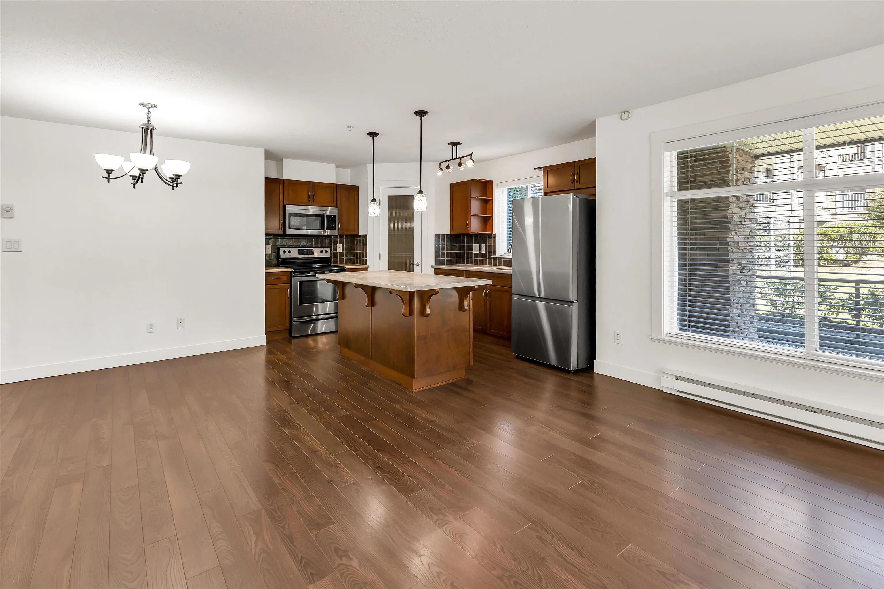 108 2038 Sandalwood Crescent