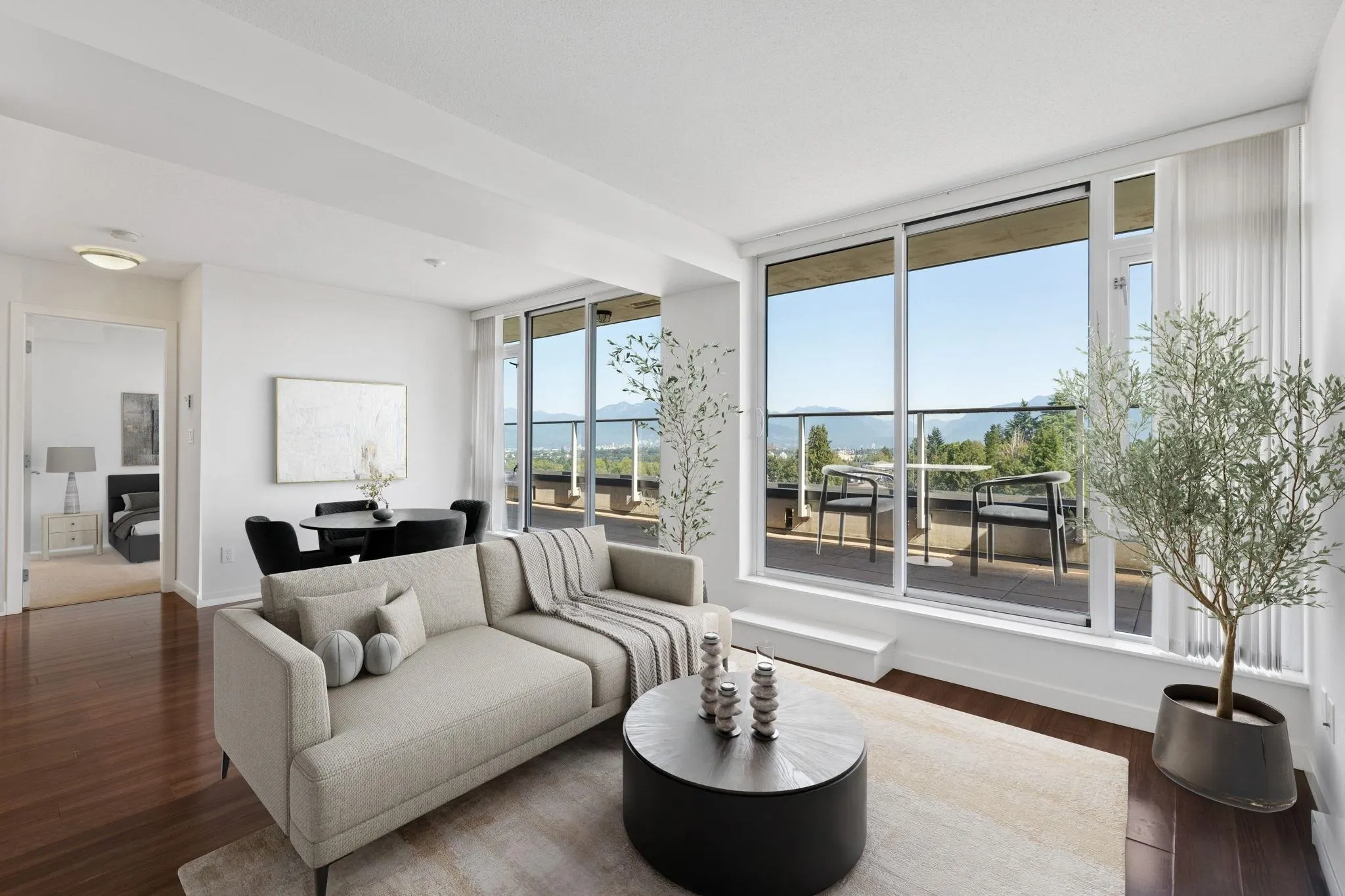 810 4818 Eldorado Mews