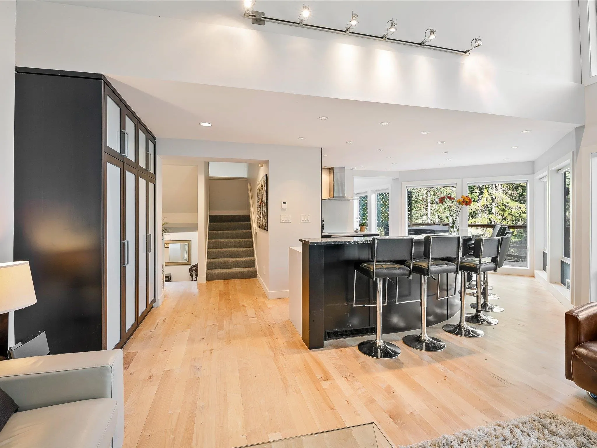 6252 Palmer Drive