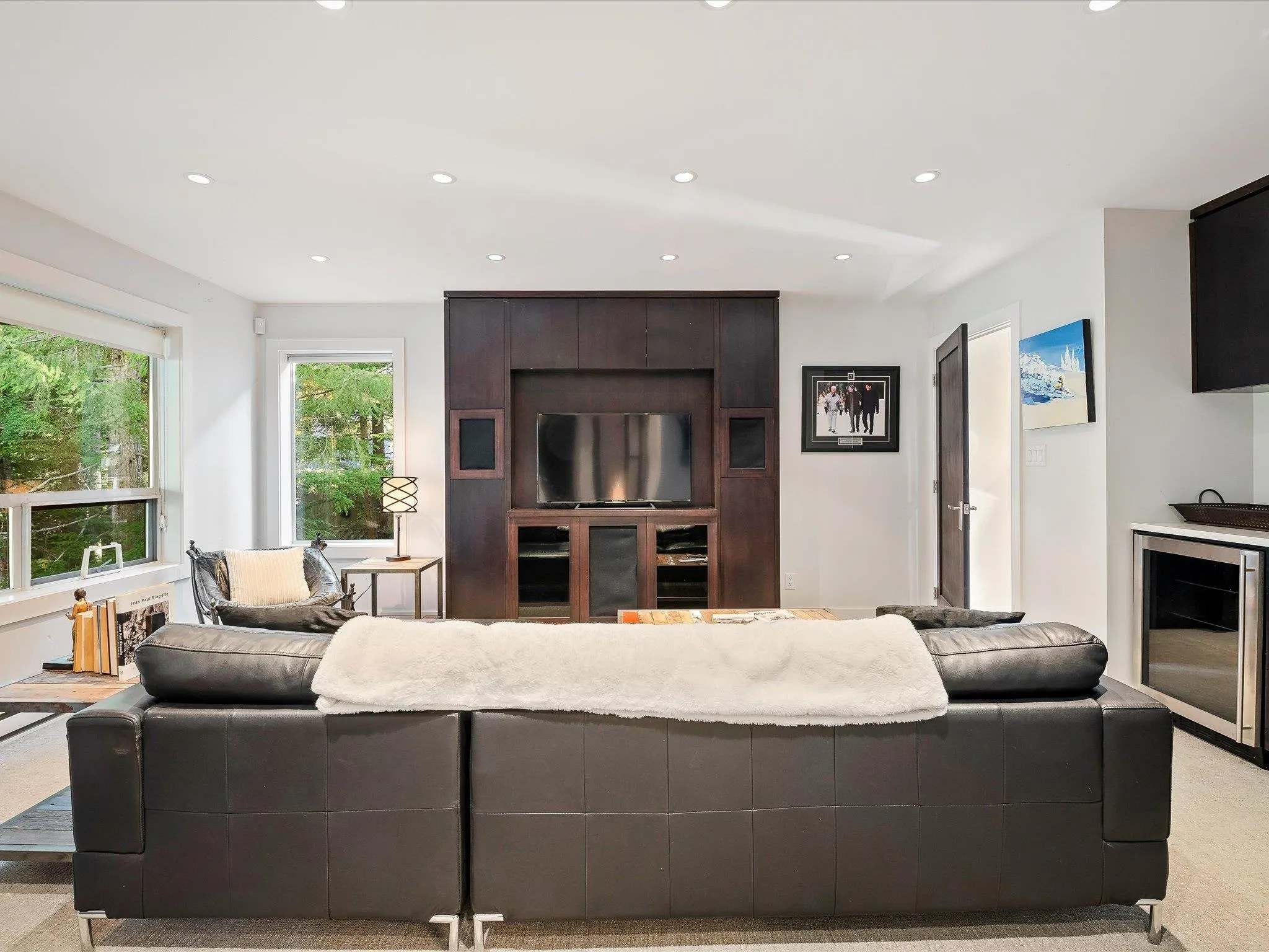 6252 Palmer Drive