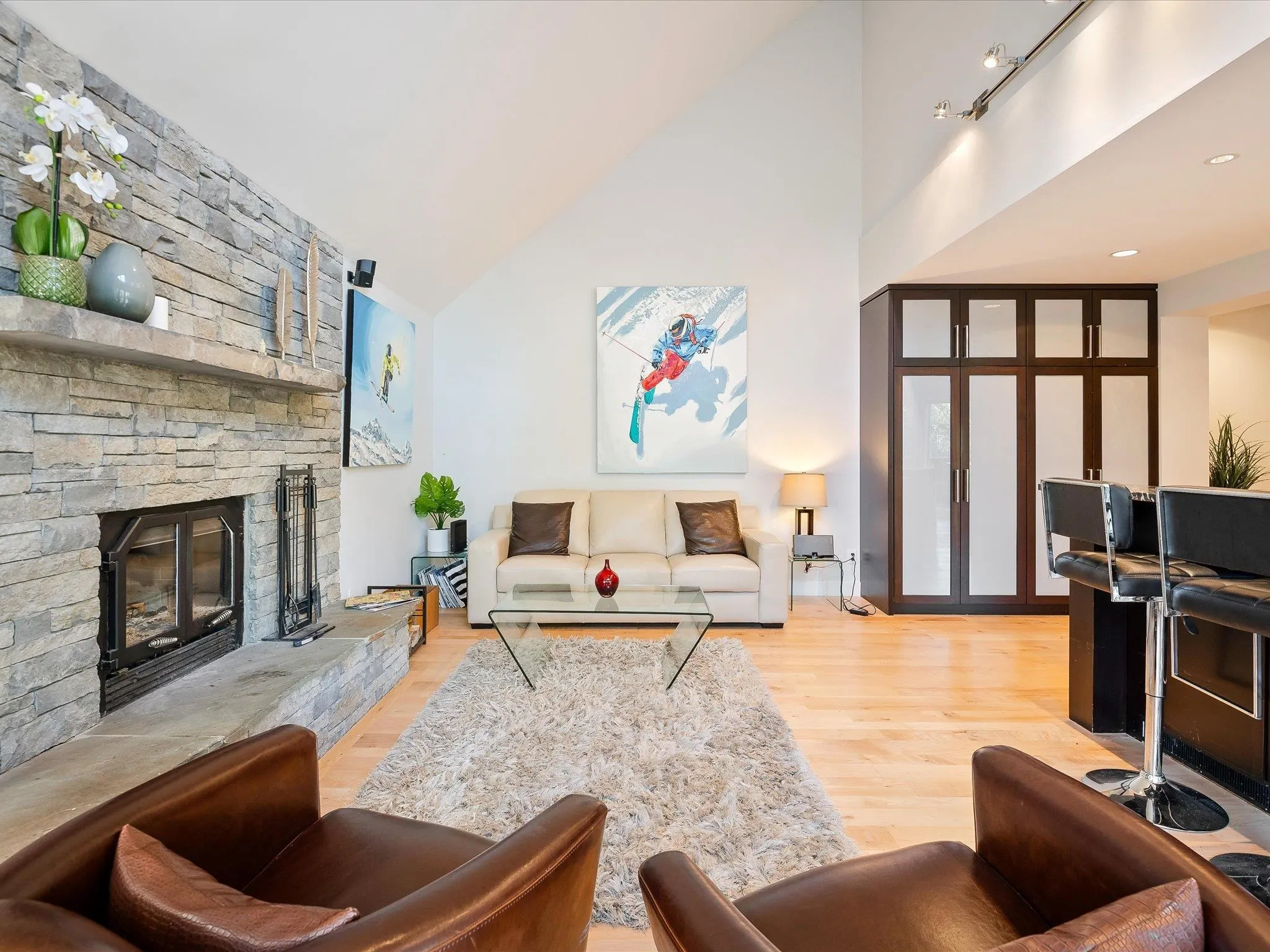 6252 Palmer Drive