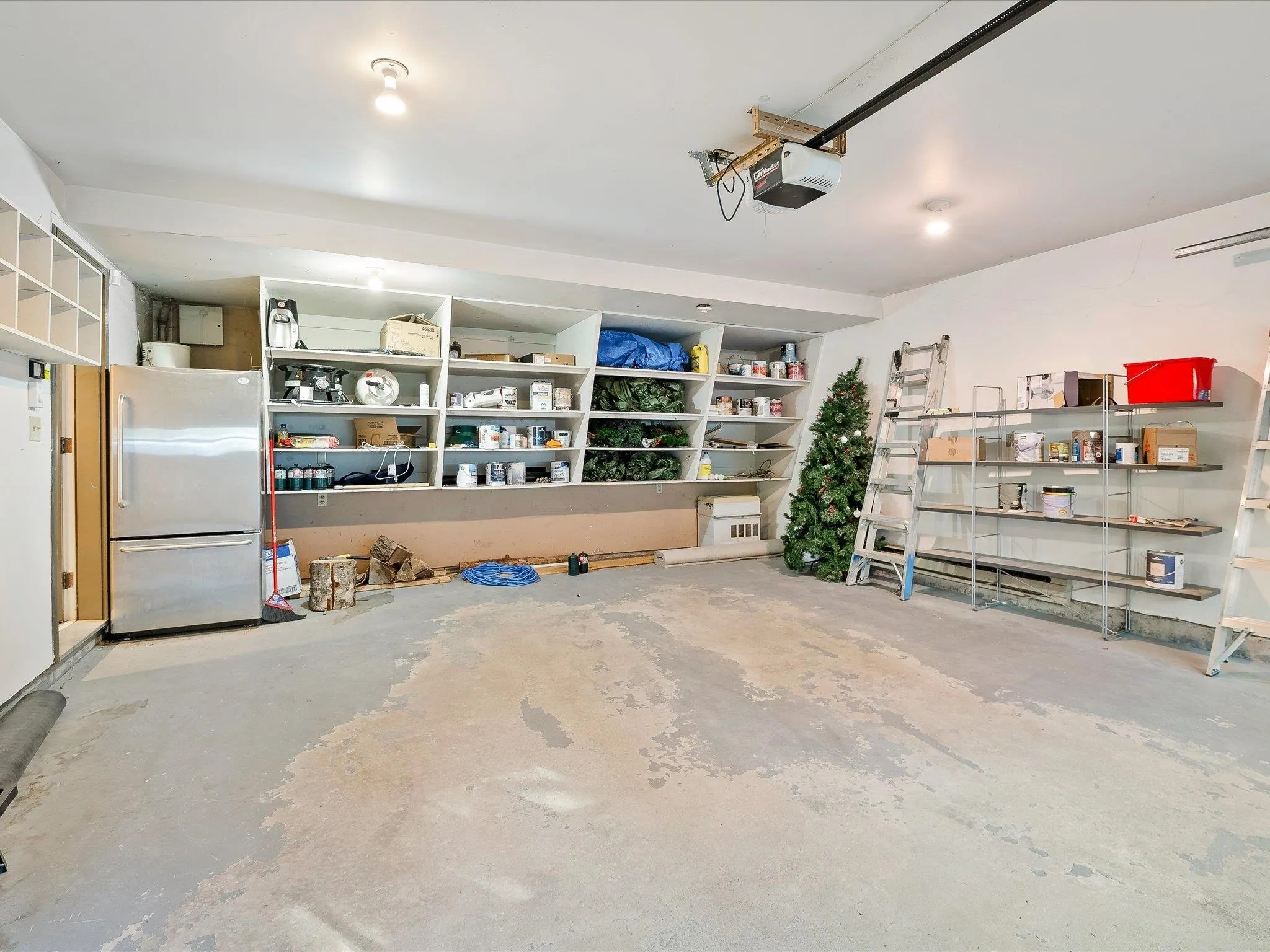 6252 Palmer Drive