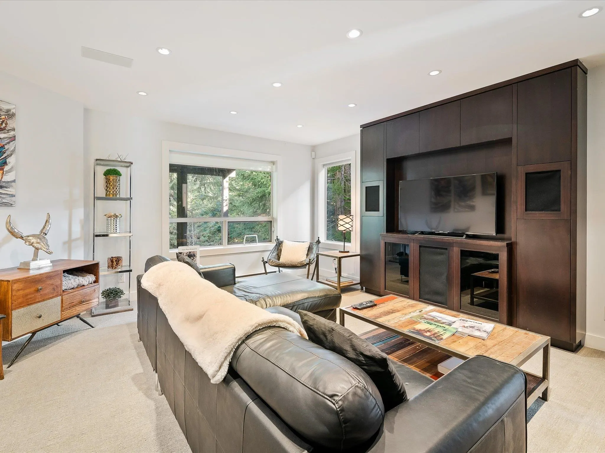 6252 Palmer Drive