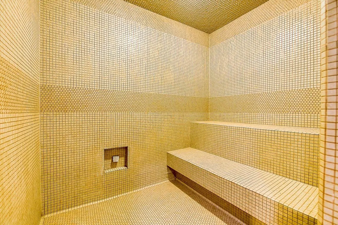 3504 13688 100 Avenue