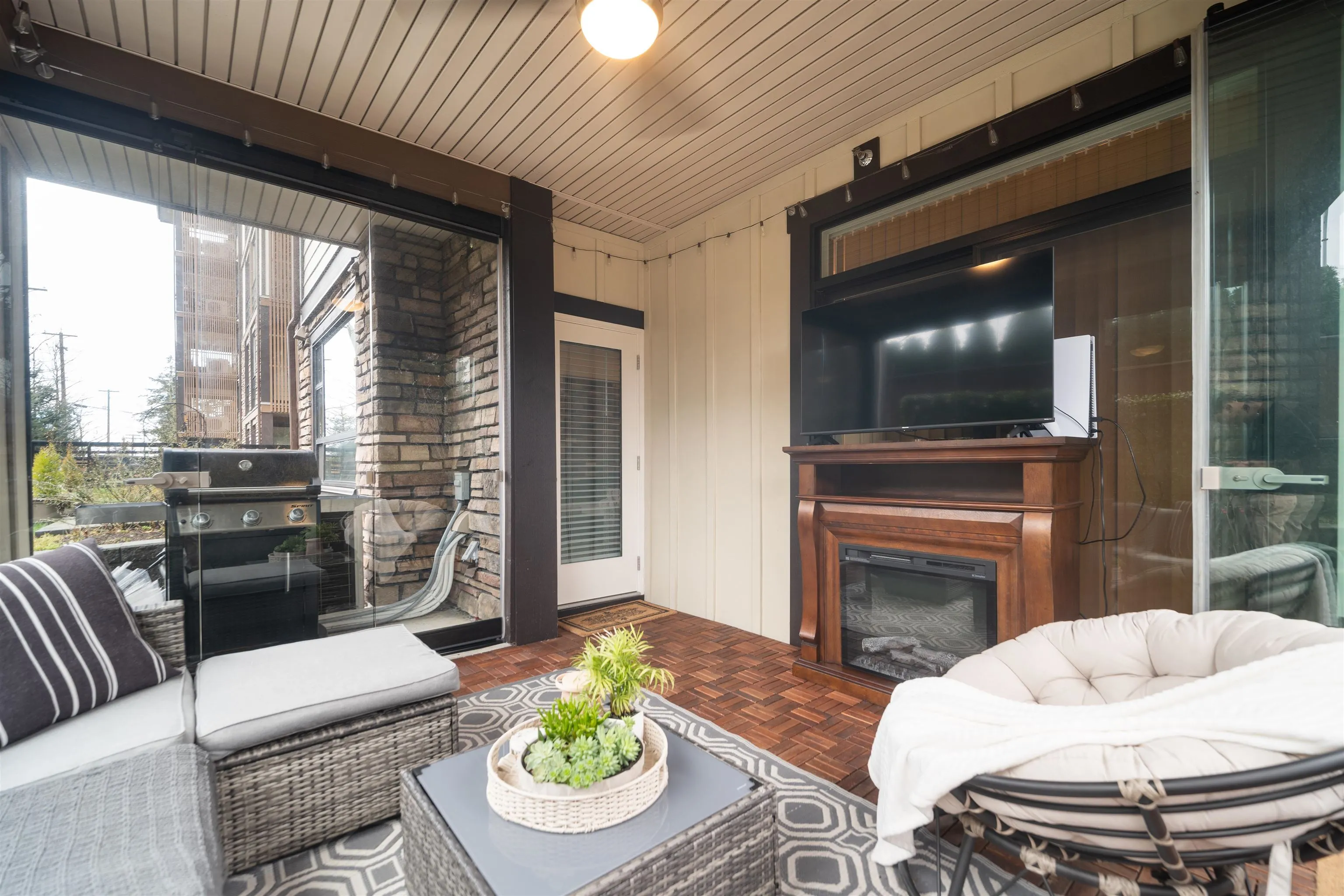 110 14588 Mcdougall Drive