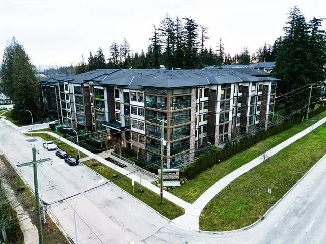 110 14588 Mcdougall Drive