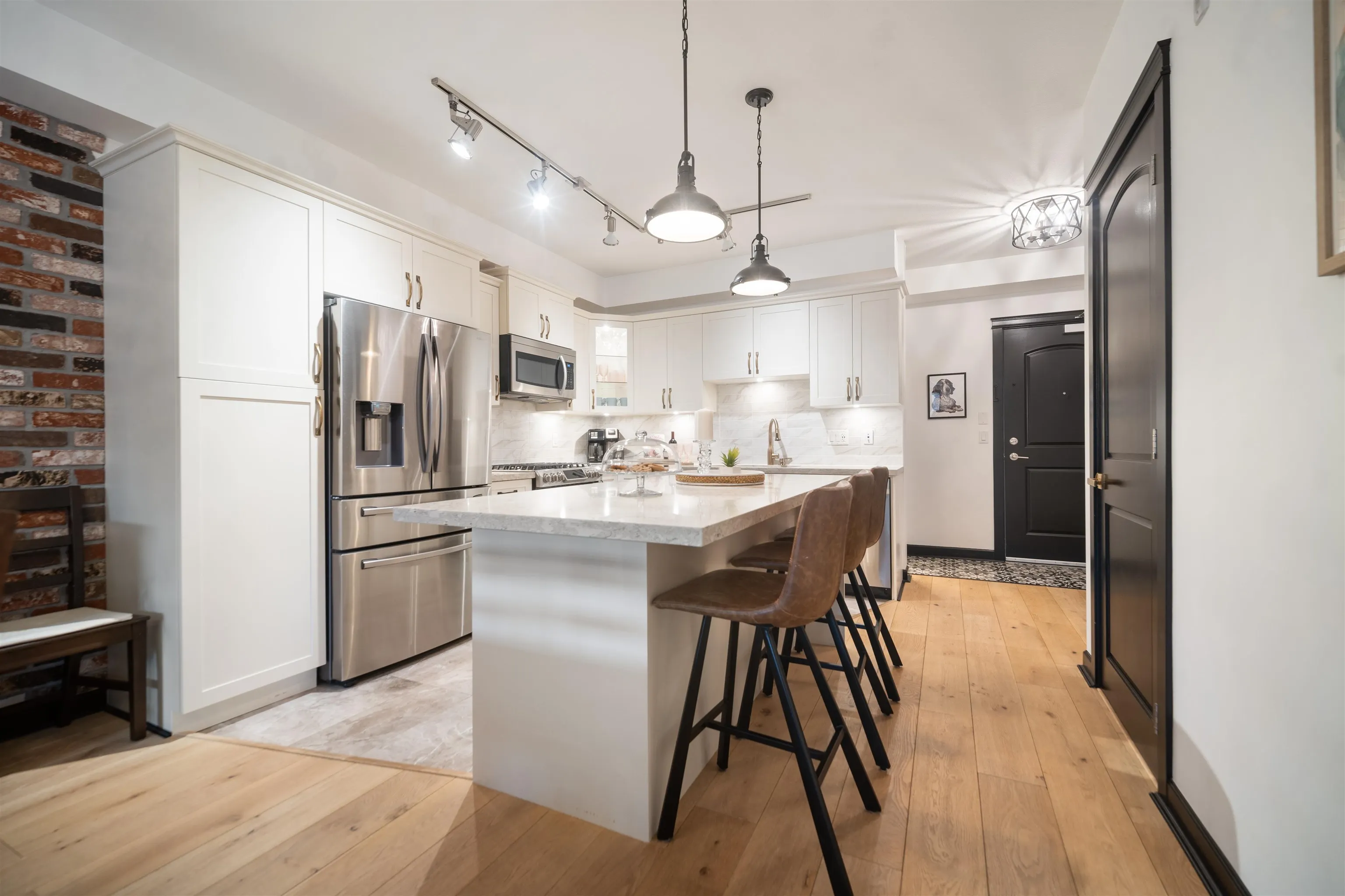 110 14588 Mcdougall Drive